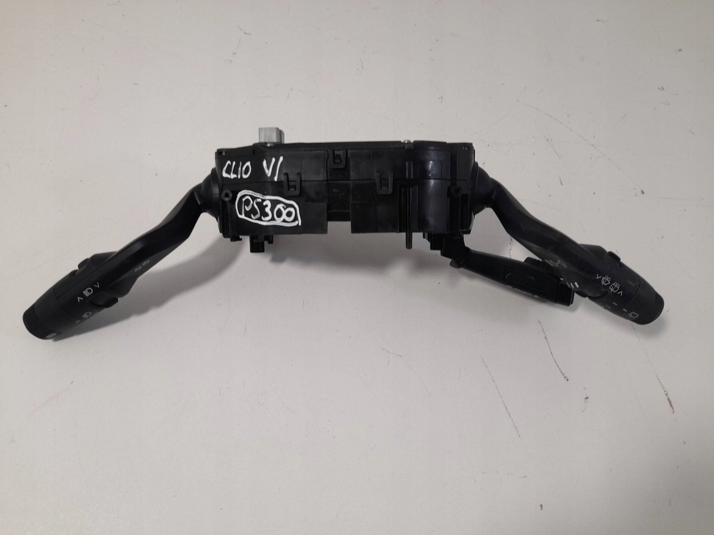 Renault Clio VI 2026r Manetka Indicateurs de direction (PS300)