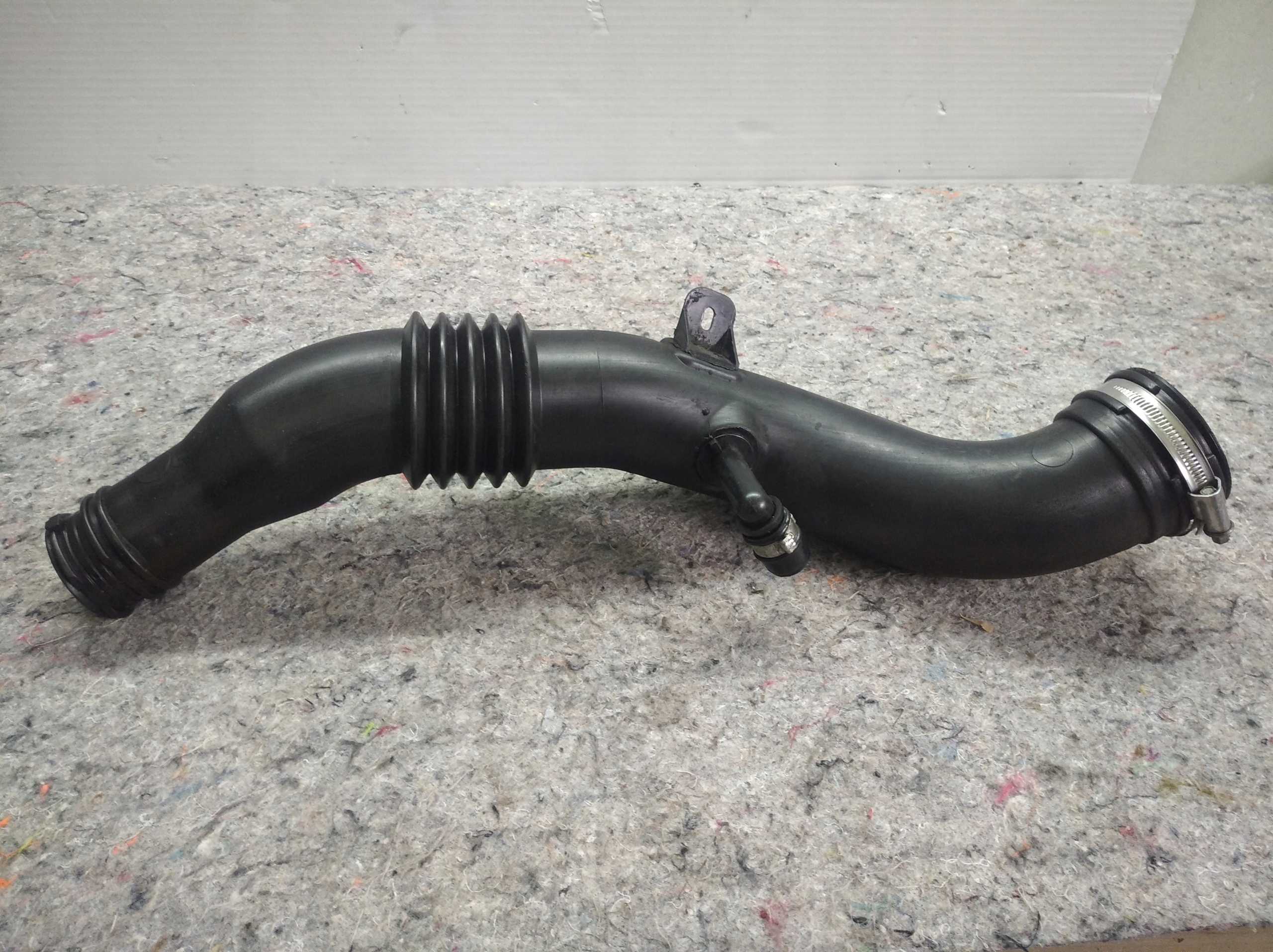 77001160C5 - LAGUNA II ESPACE IV ТУРБІННА ТРУБА