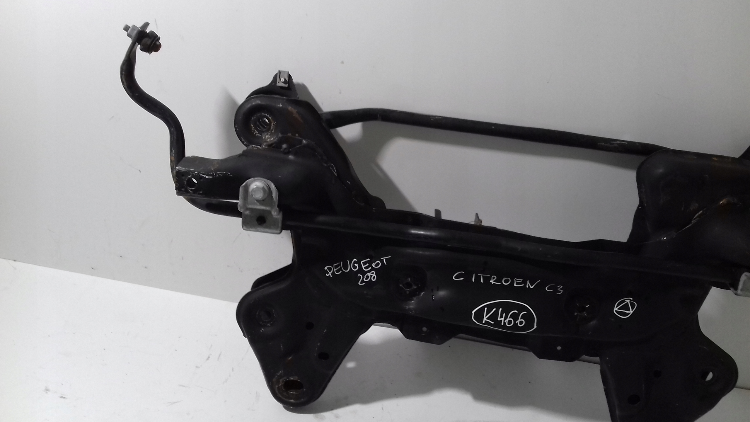 axle beam front PEUGEOT 208 and CITROEN C3 subframe front 766083000 766084006