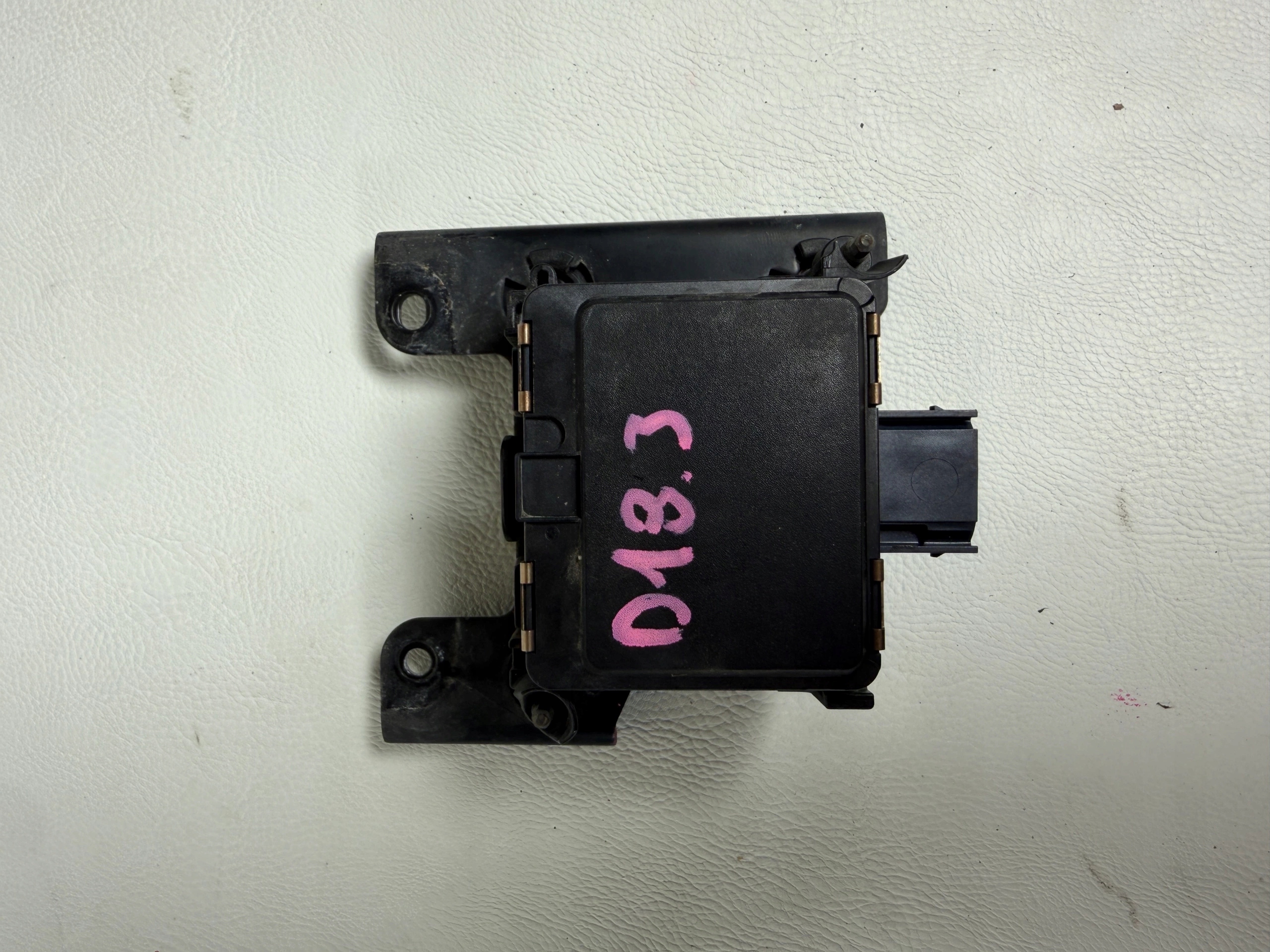 RENAULT TWINGO III SMART 453 RADAR SENSOR DISTRONIC ACC 284476778R A4539000