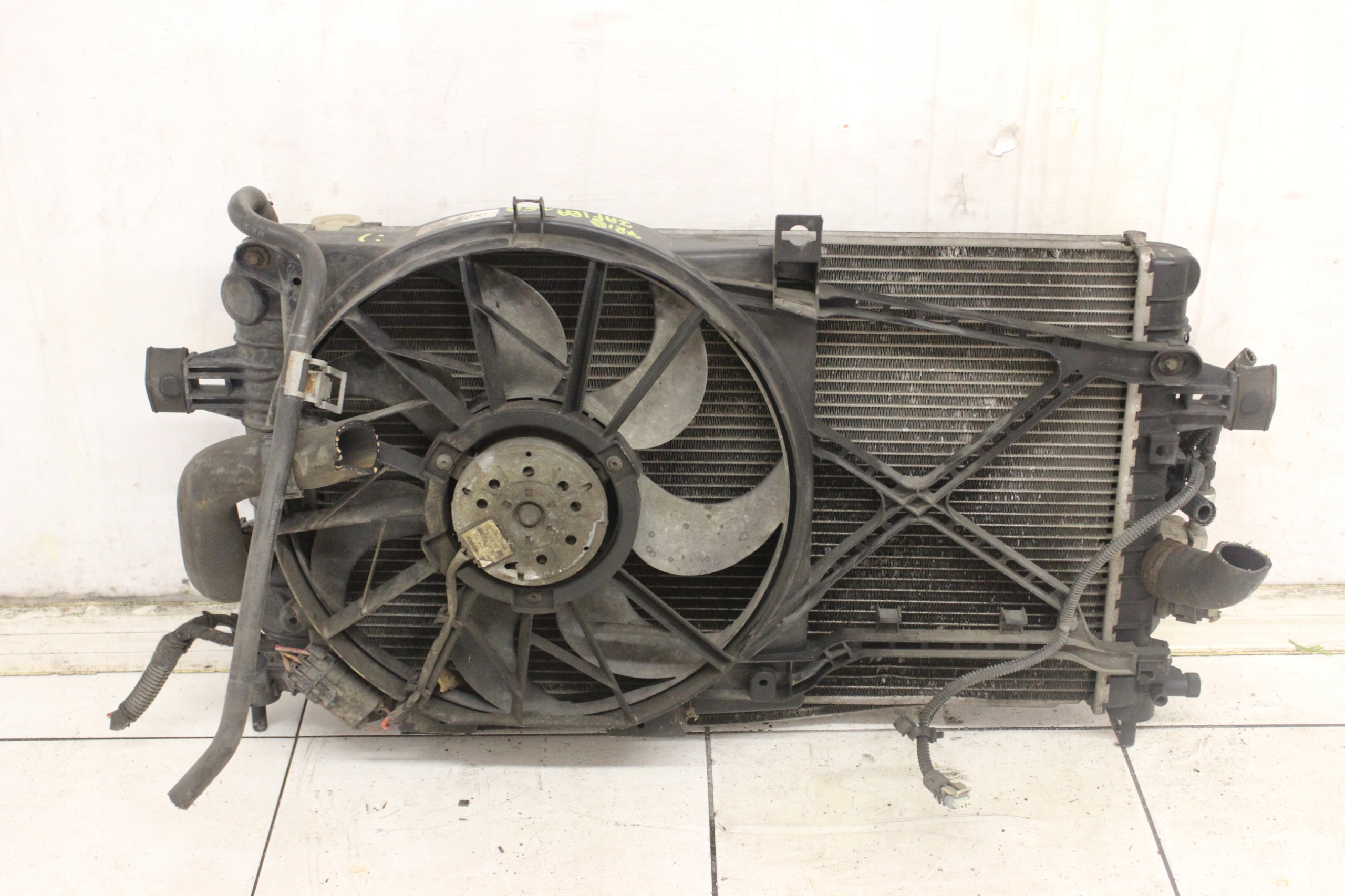 KOMPLET CHŁODNIC WENTYLATOR OPEL ZAFIRA II B 1.6 B