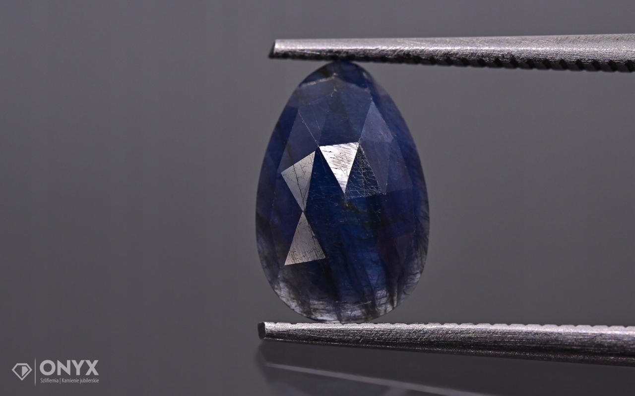 Safír fasetovaná rozeta slza 10x6,5 mm