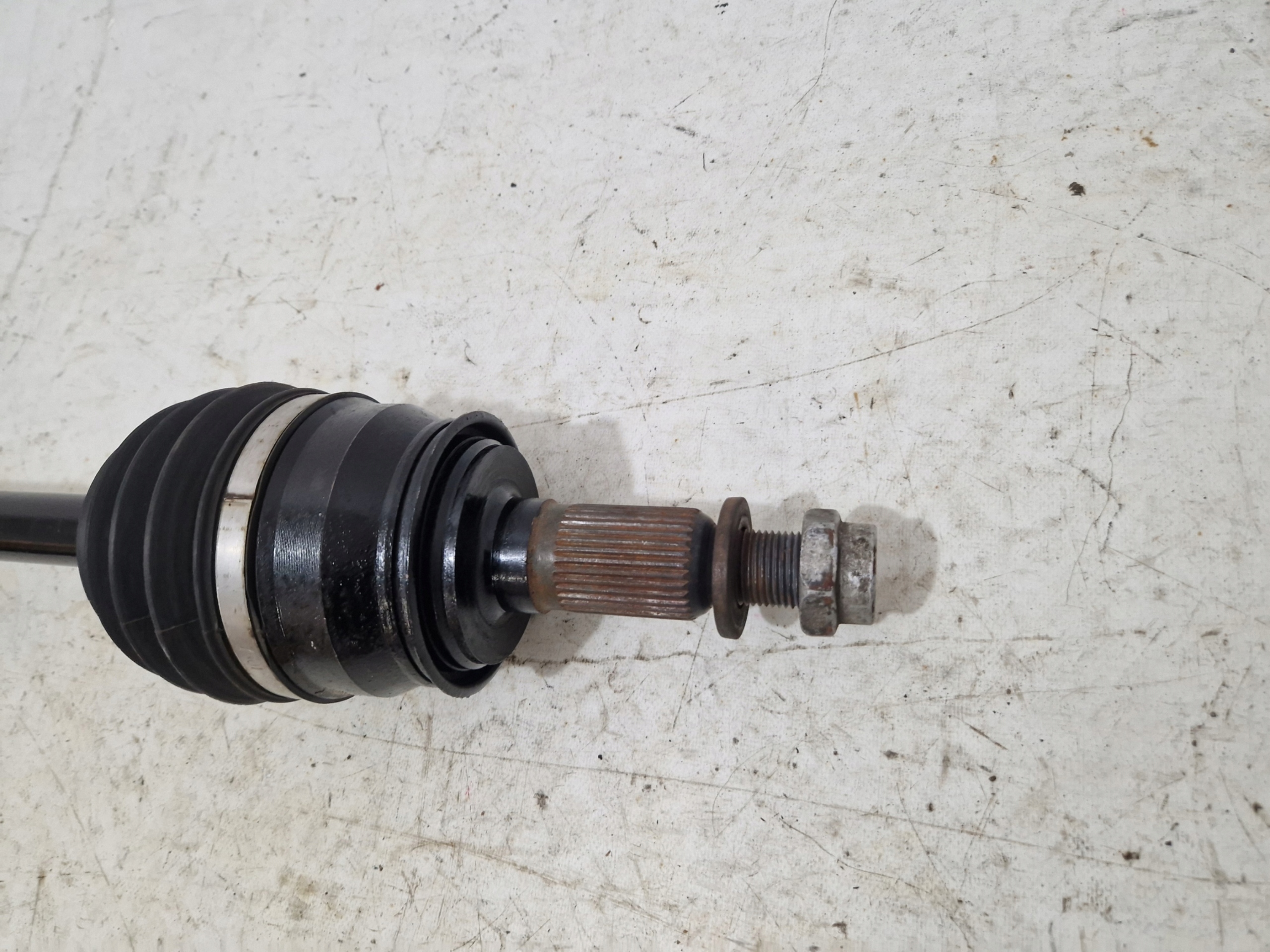 CADILLAC ESCALADE IV 15- 6.2 V8 semi-axis left=right front 22791460