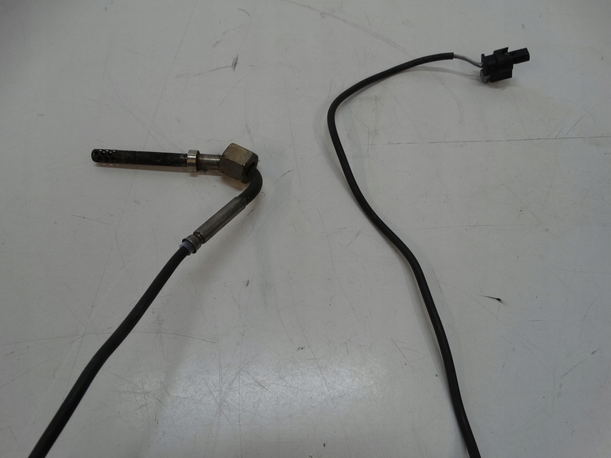 Sensor TEMPERAT. Gase MERCEDES W169 A0071539128