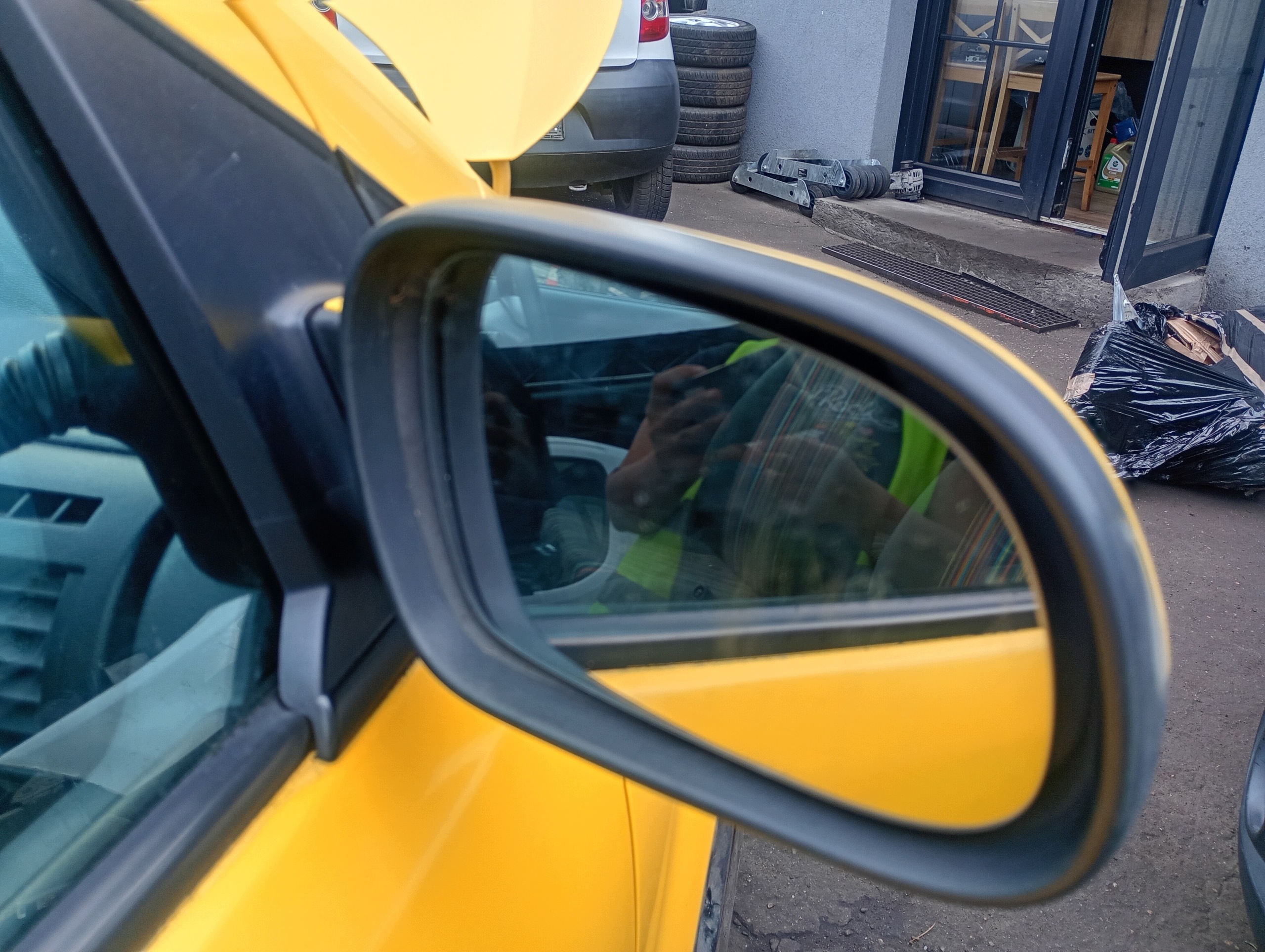 mirror right manually VW Fox 05-11 kod lakieru 1T1T