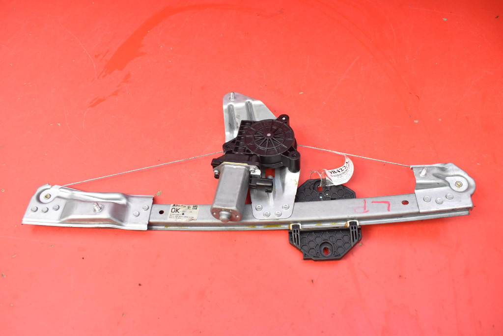 window regulator left front EU 807213282 DACIA LOGAN 2 II sedan 13-16