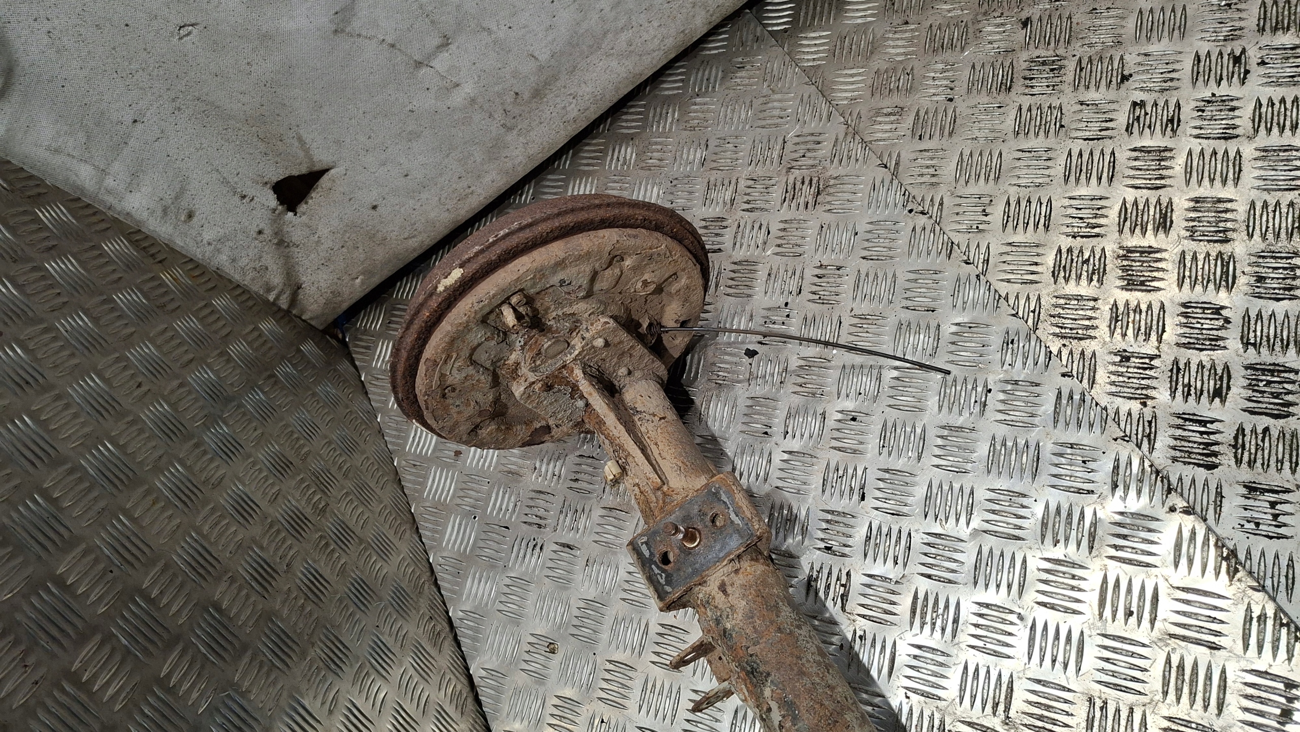 sider axis rear VW CADDY II