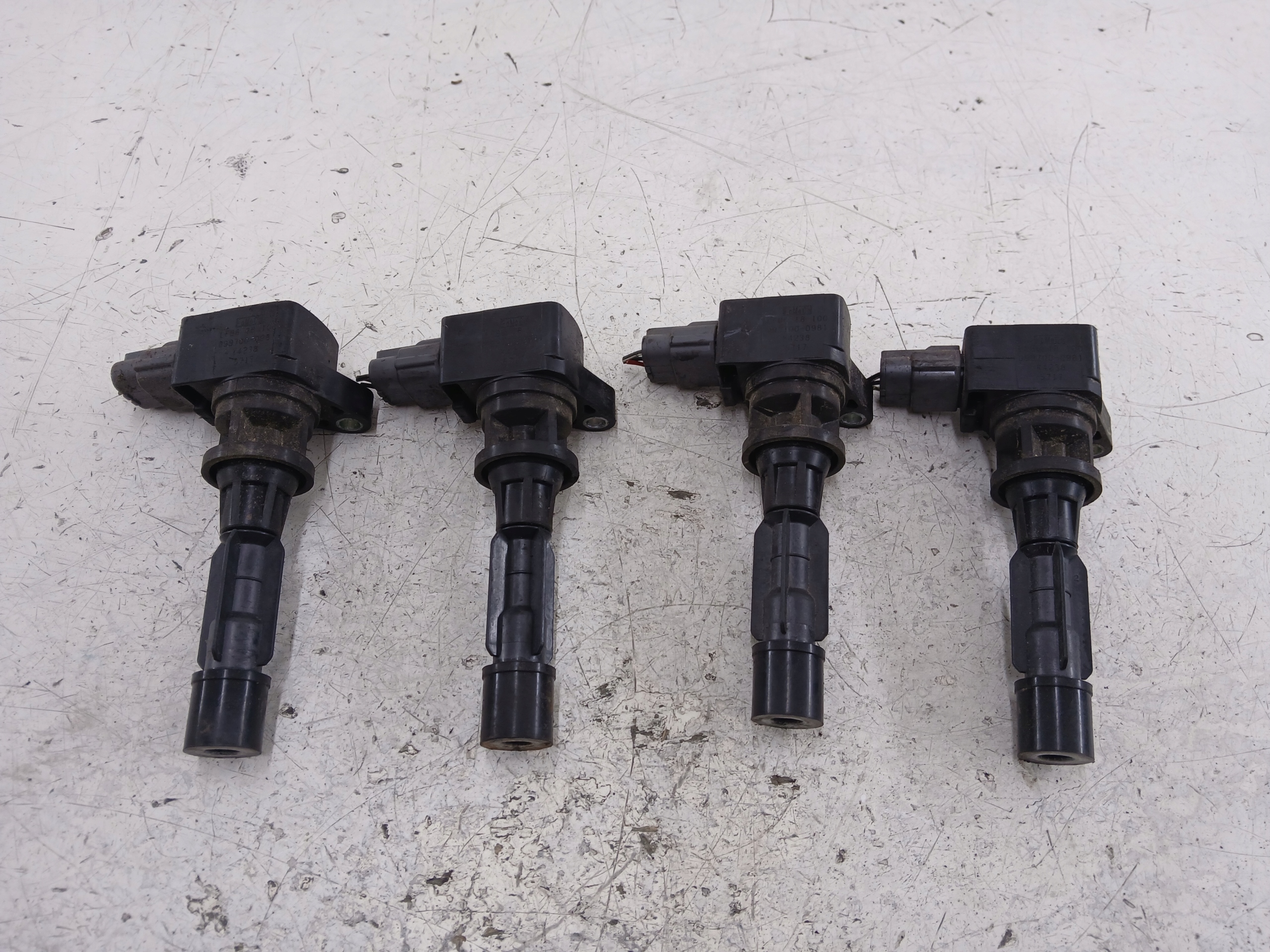 MAZDA 5 CR 6 GG 1.8 coil ignition 099700-0981