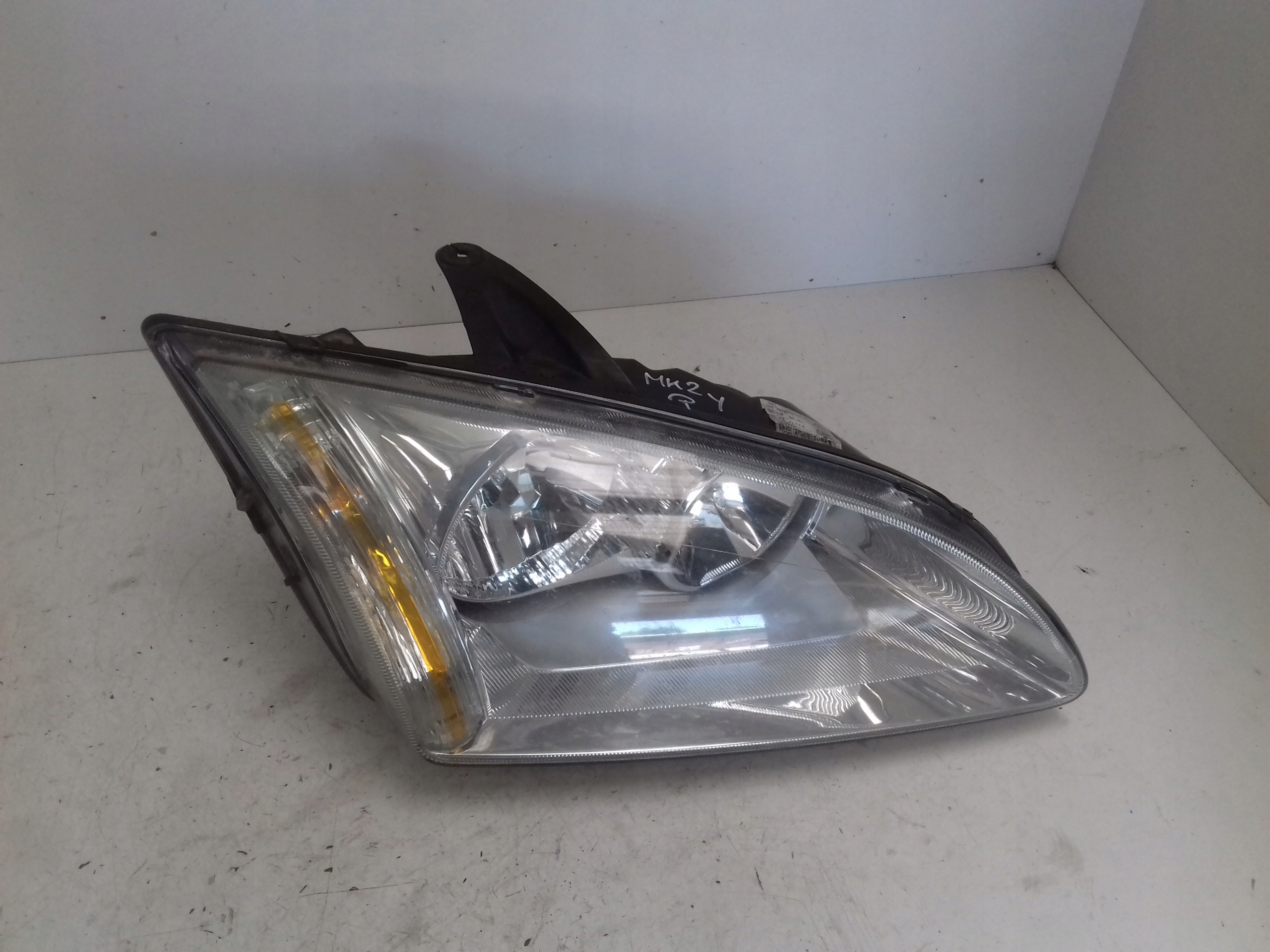 light right front 4M5113W029AD Ford Focus MK2