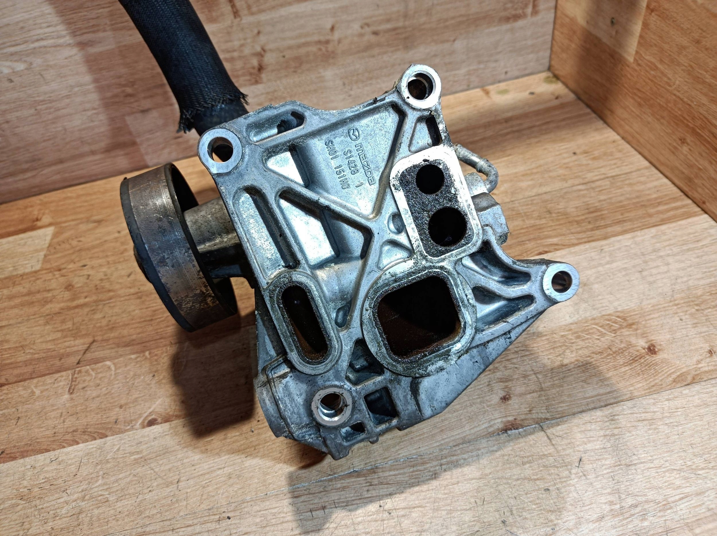 water pump Mazda 6 GJ 2.2 SH01151H0