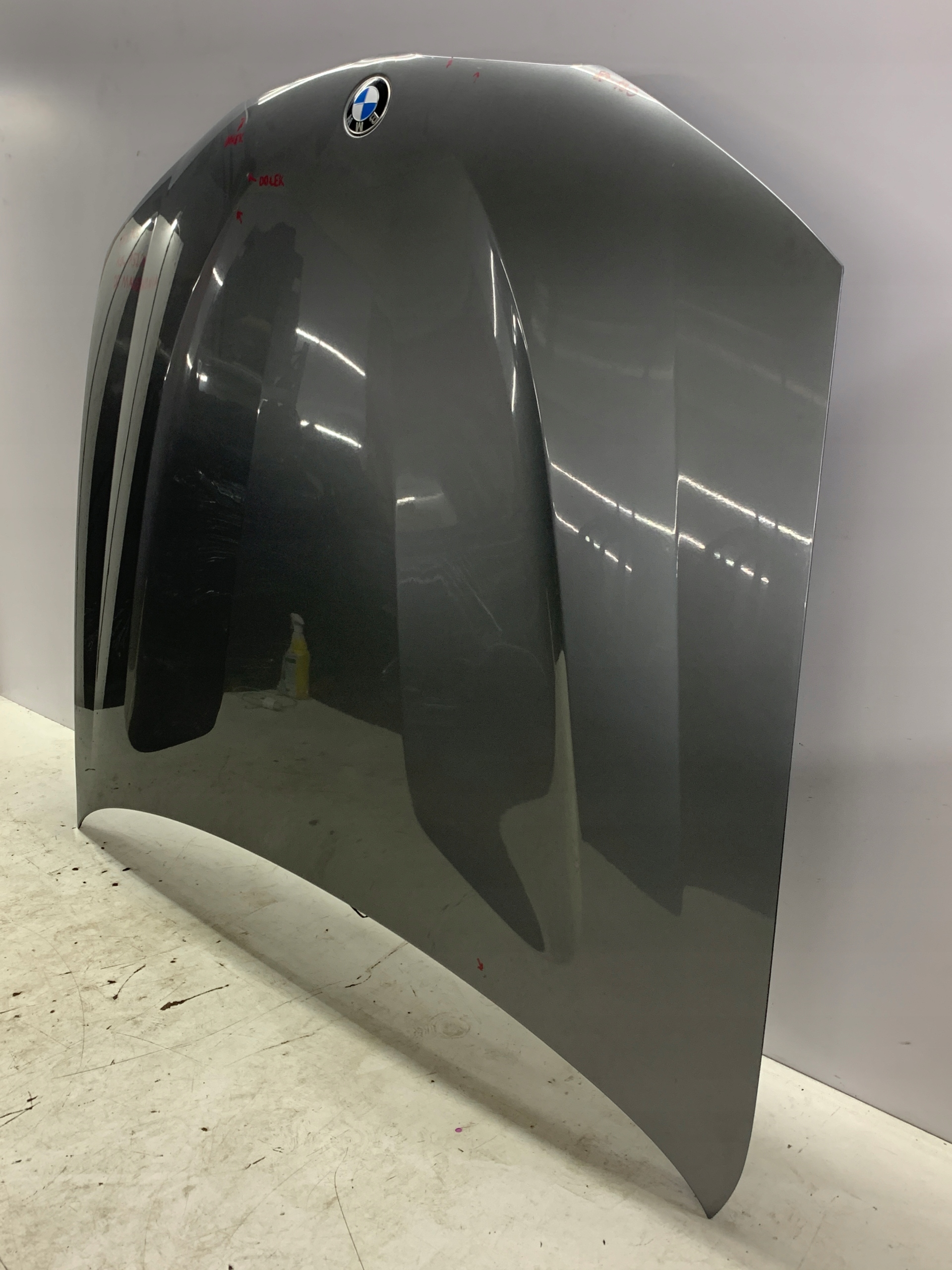 Capot BMW X3 F25 2.0 D des roues A52 2012