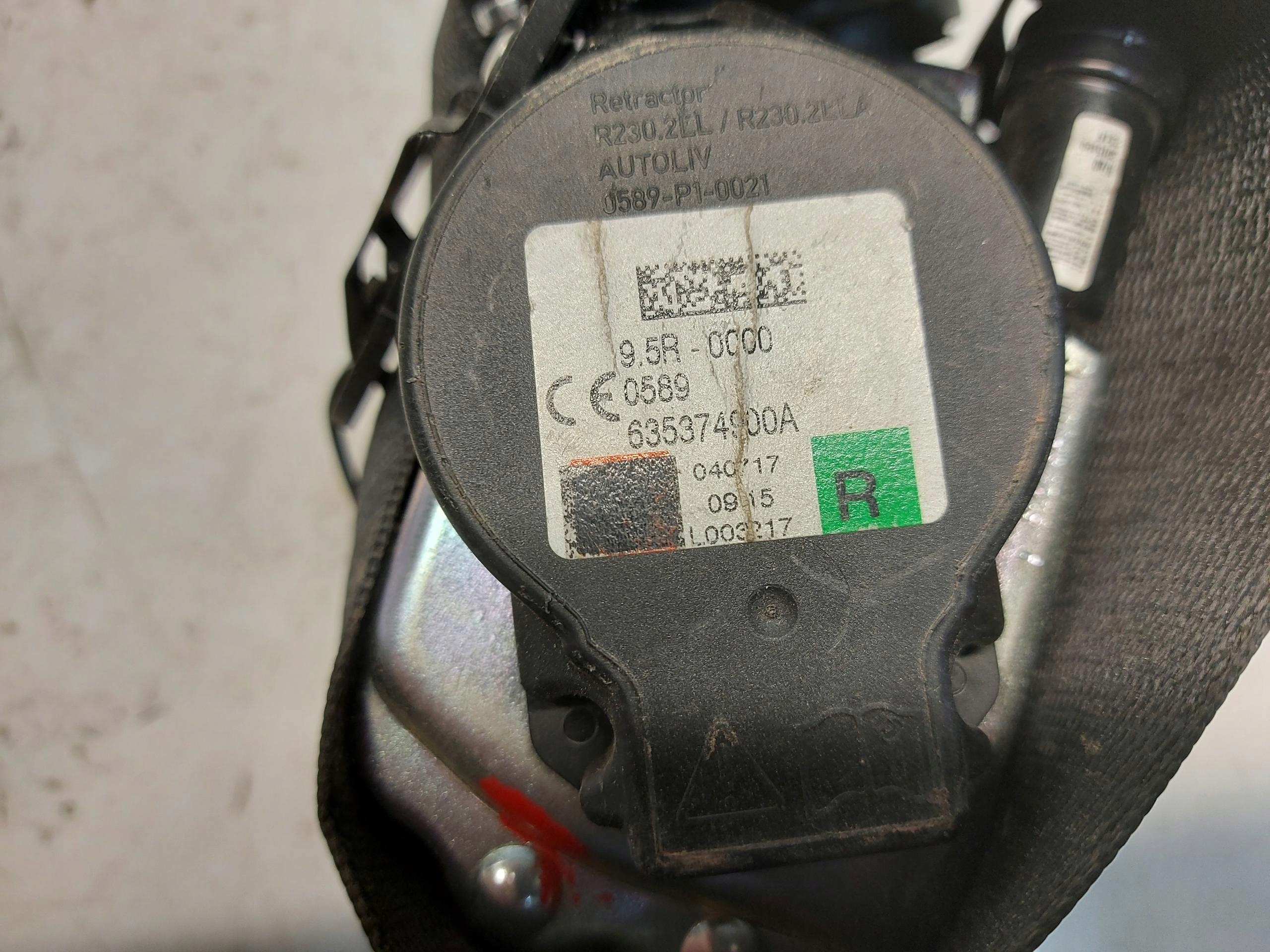 MERCEDES W205 tension belt safety front right