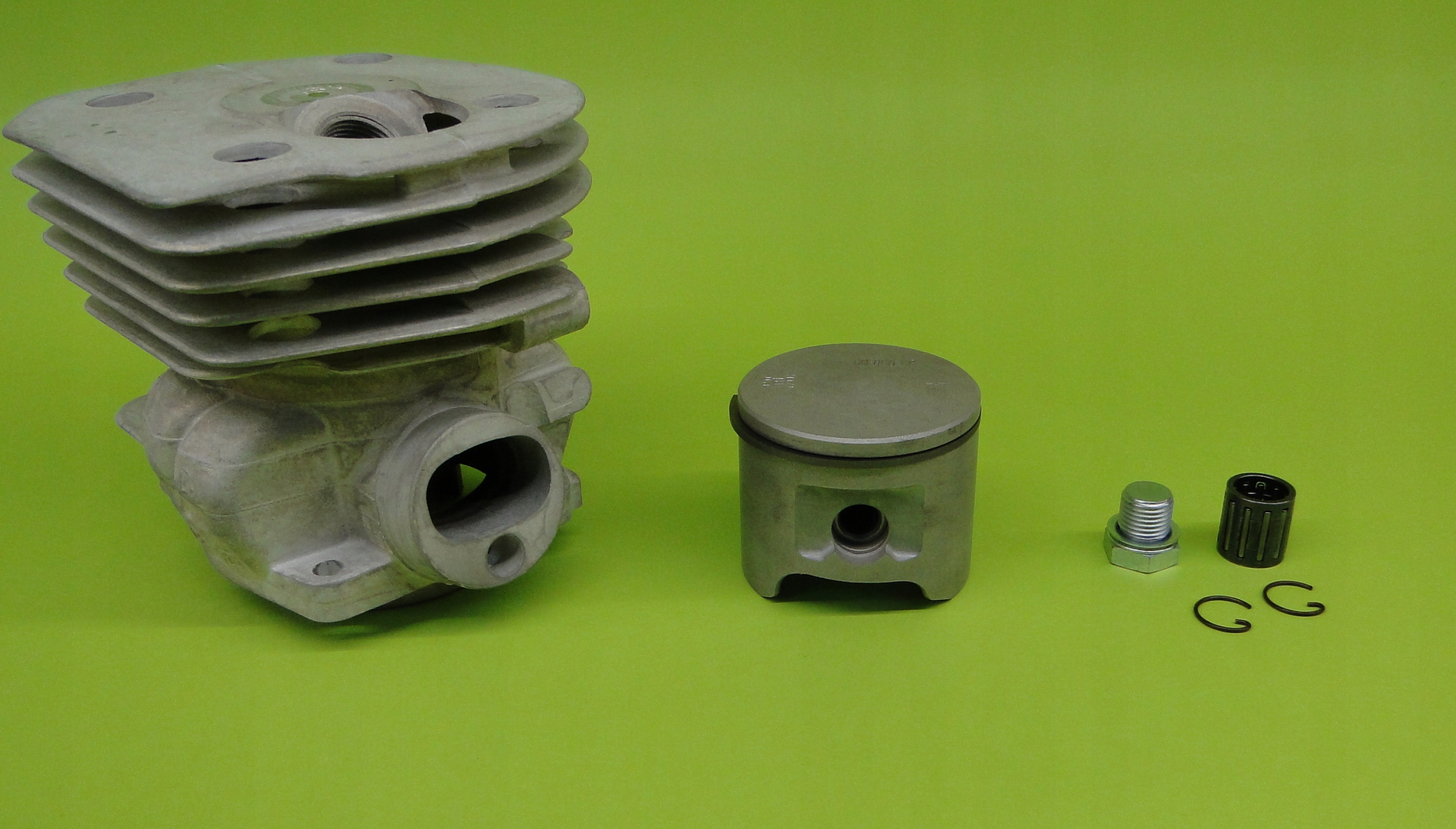 Cylinder kompletny do pilarki Husqvarna 346XP z dekompresatorem