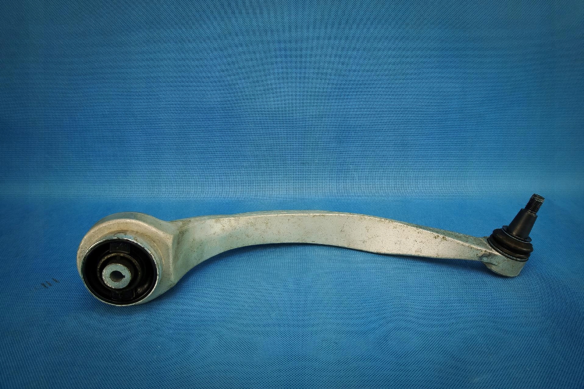 arm front left Audi A8 S8 4H 4H0407693G