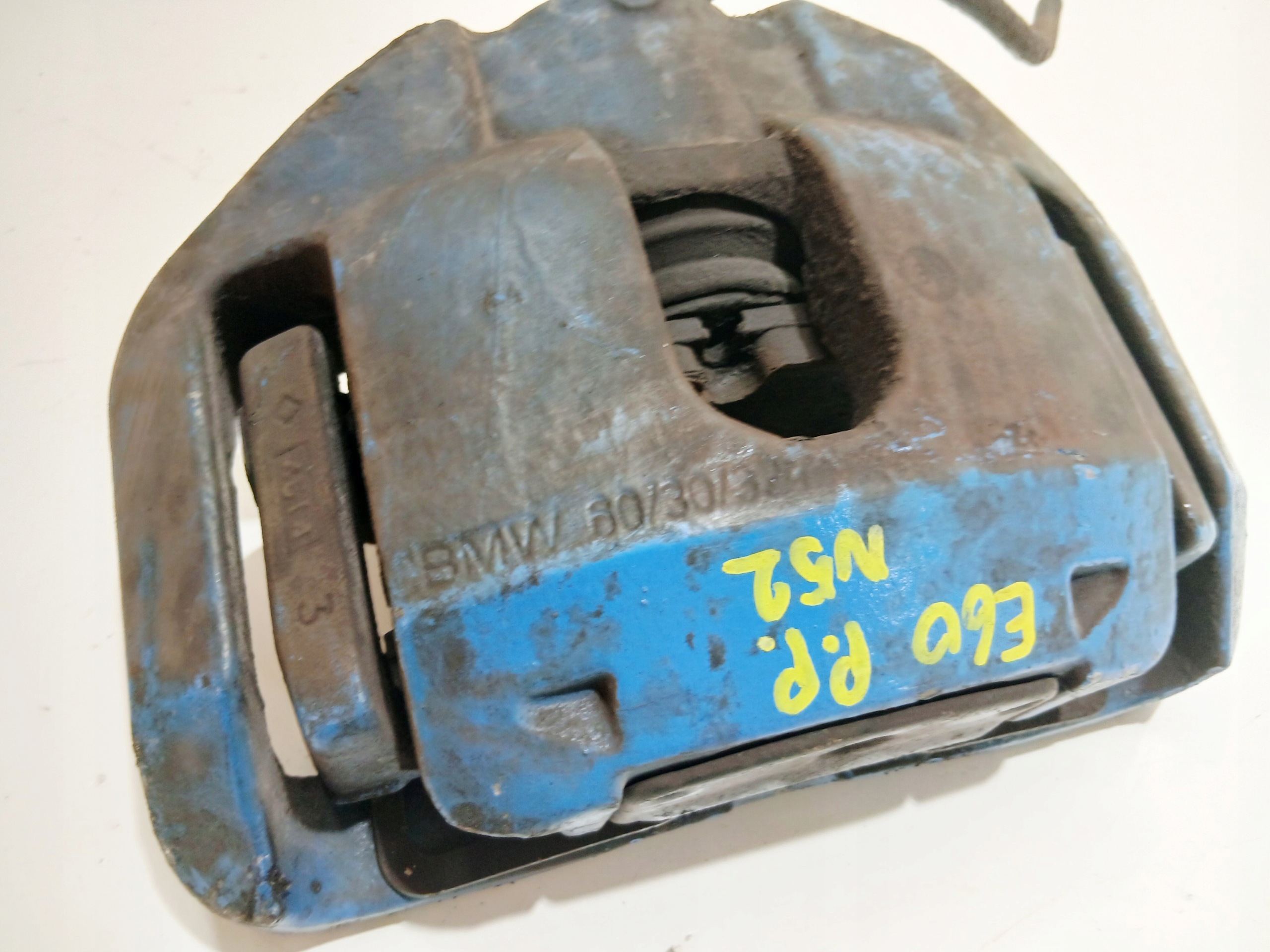 caliper brake right front BMW E60 E61 N52 OE 60/30/324 (0000499)