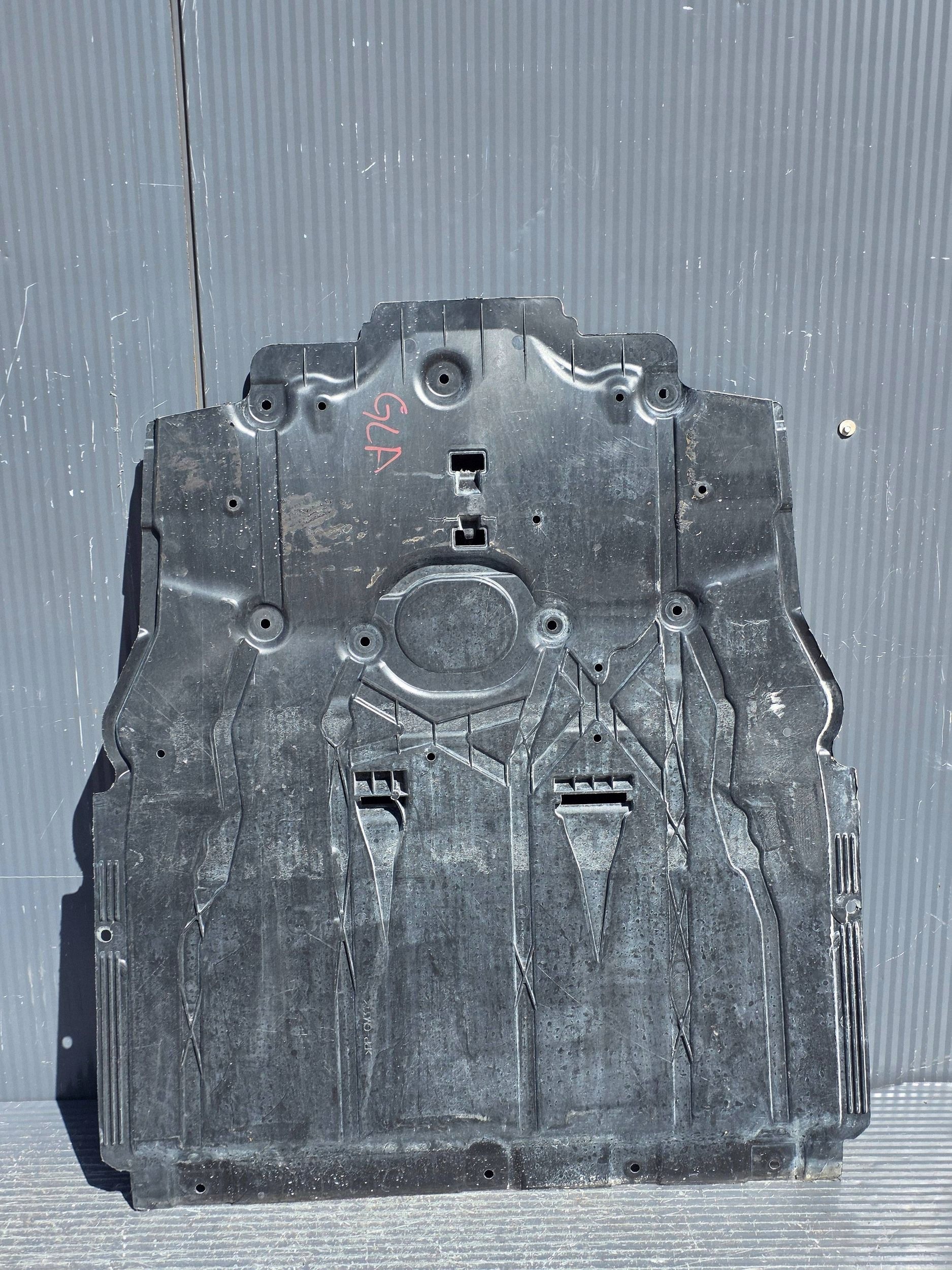 MERCEDES GLA 247 cover cover below engine A2475202600