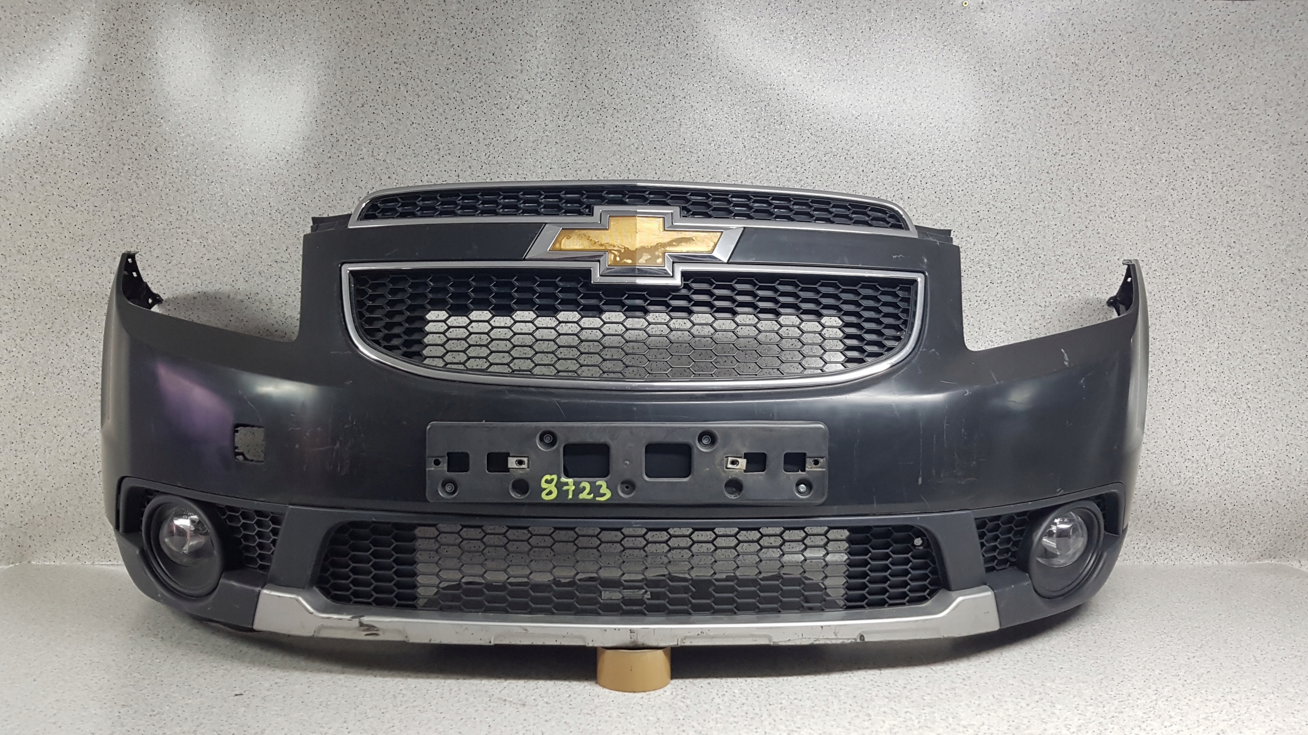 CHEVROLET ORLANDO 2010 - bumper front 8723