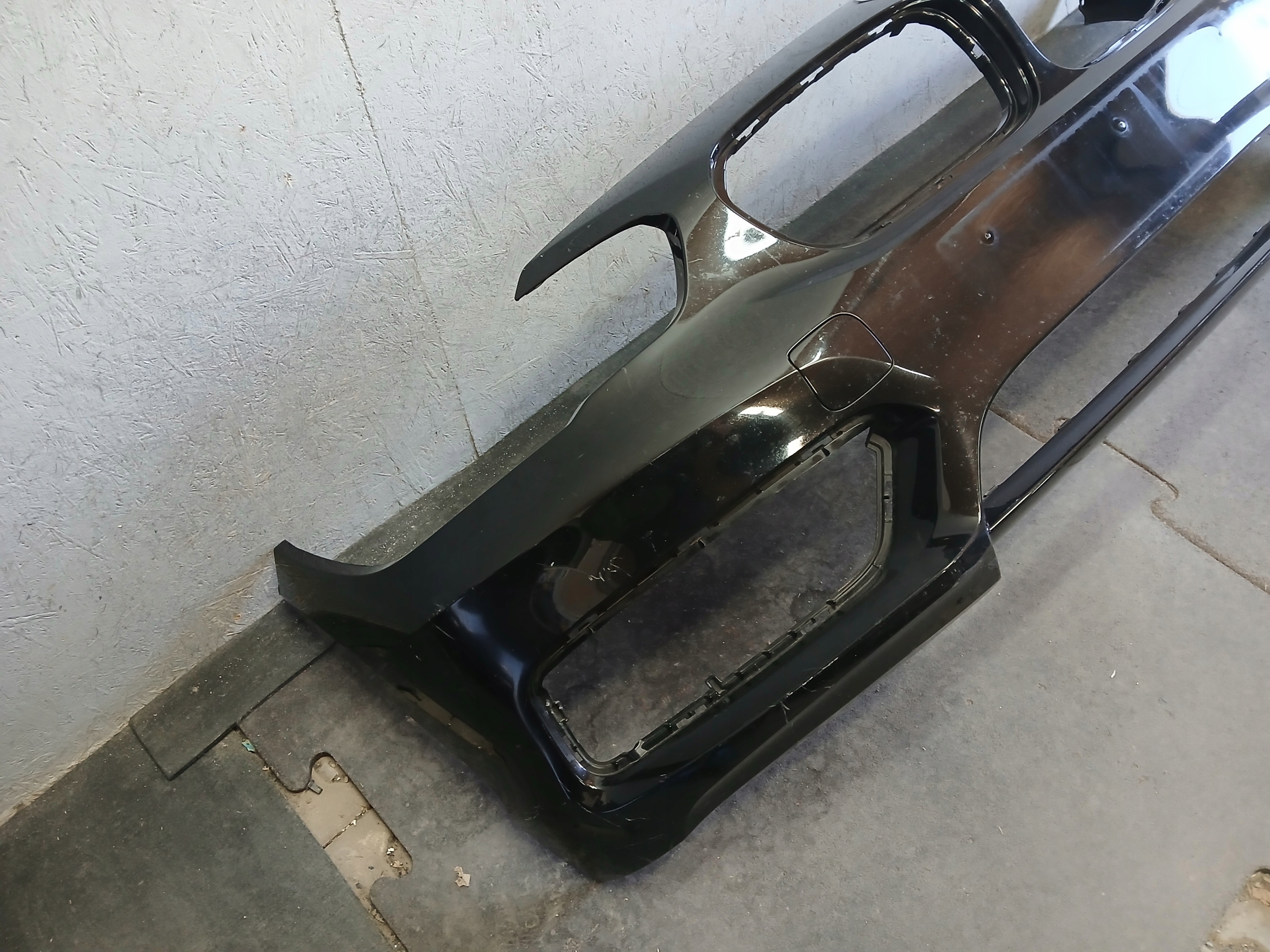 bumper front BMW and 1 F20 LIFT