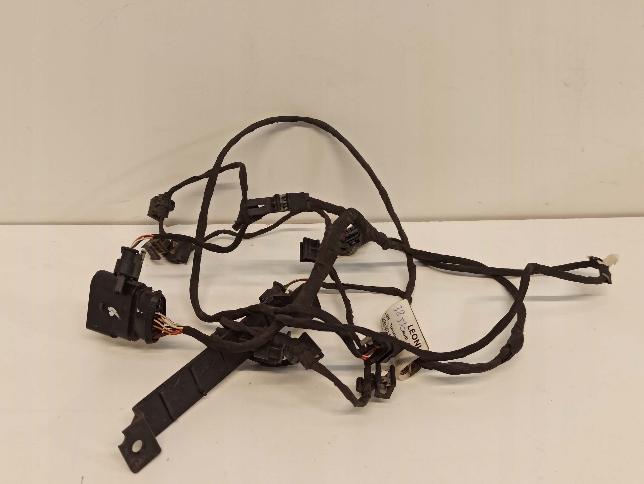 Audi A8 D4 жгут проводов бампера PDC задний 4H0971104S