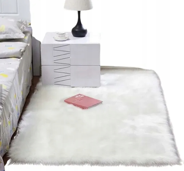 Hustý Koberec Z Umělé Ovčí Kůže 100 x 150 cm XXL