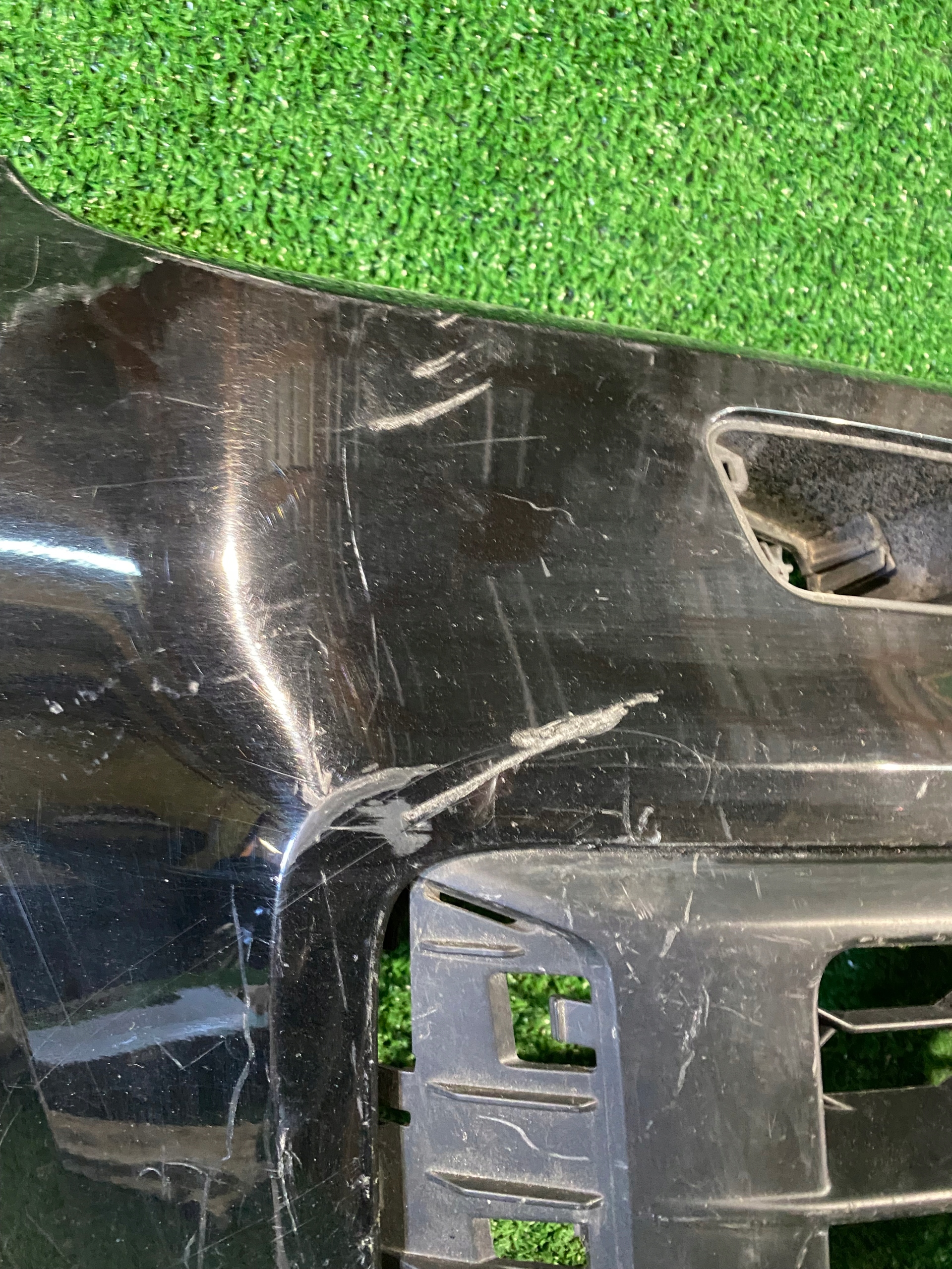 corner of a bumper right front AUDI Q2 S-LINE