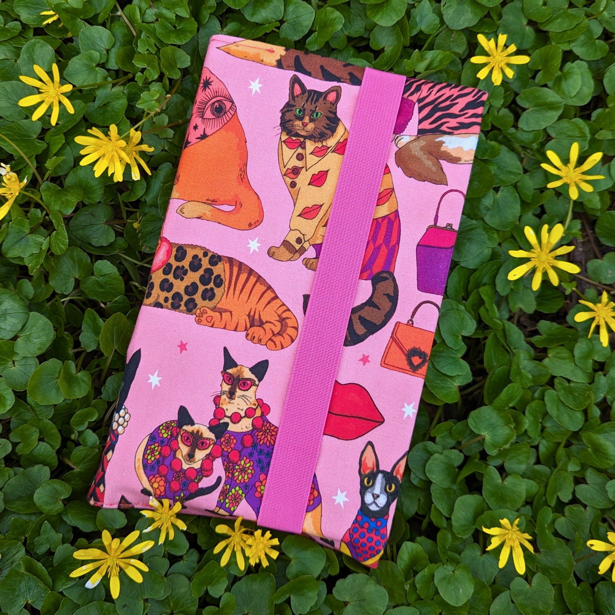 Etui na książkę / notatnik - 25x16cm Szerokość produktu 15 cm