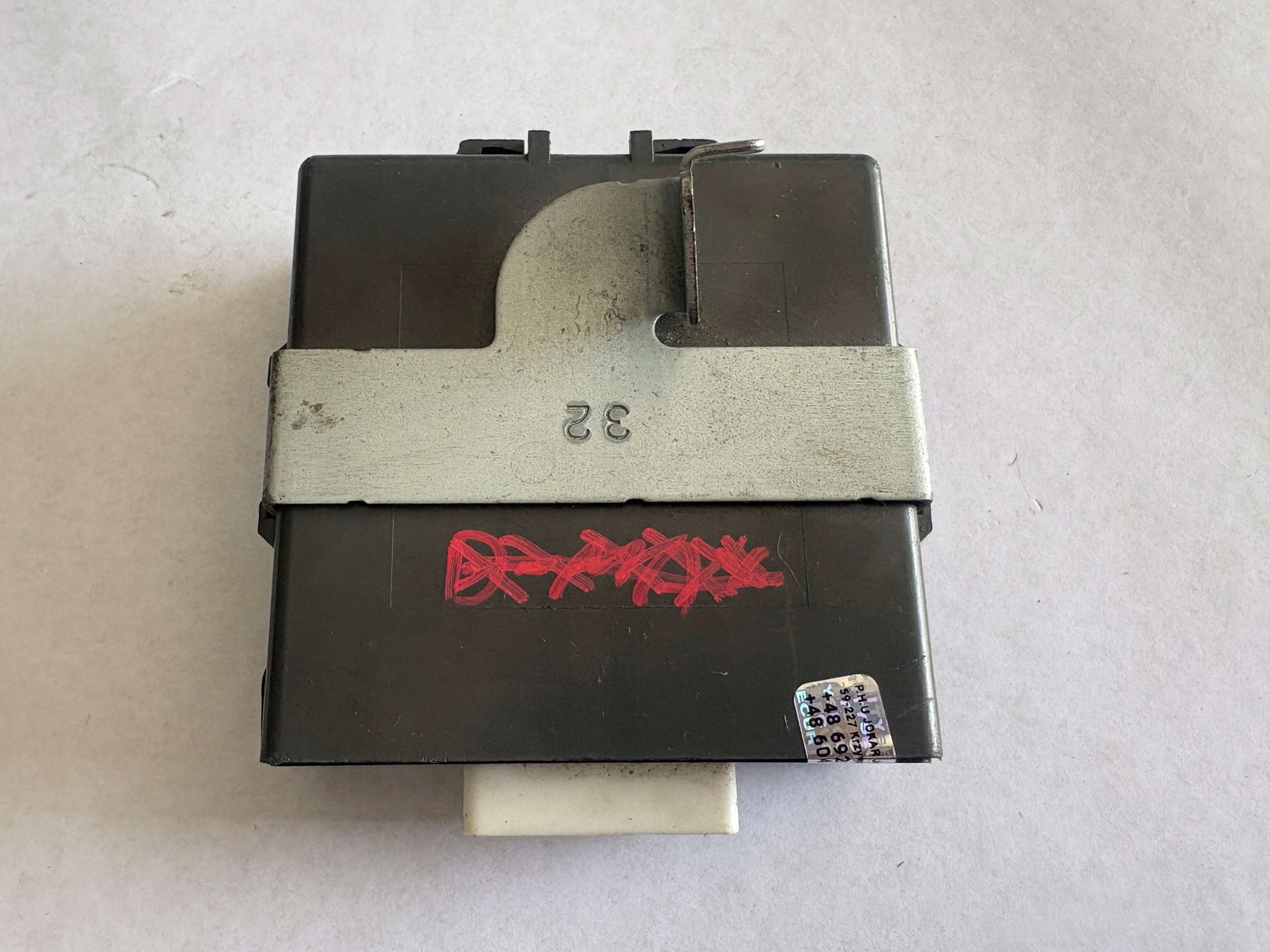 MITSUBISHI GRANDIS computer control unit module 031800-0740