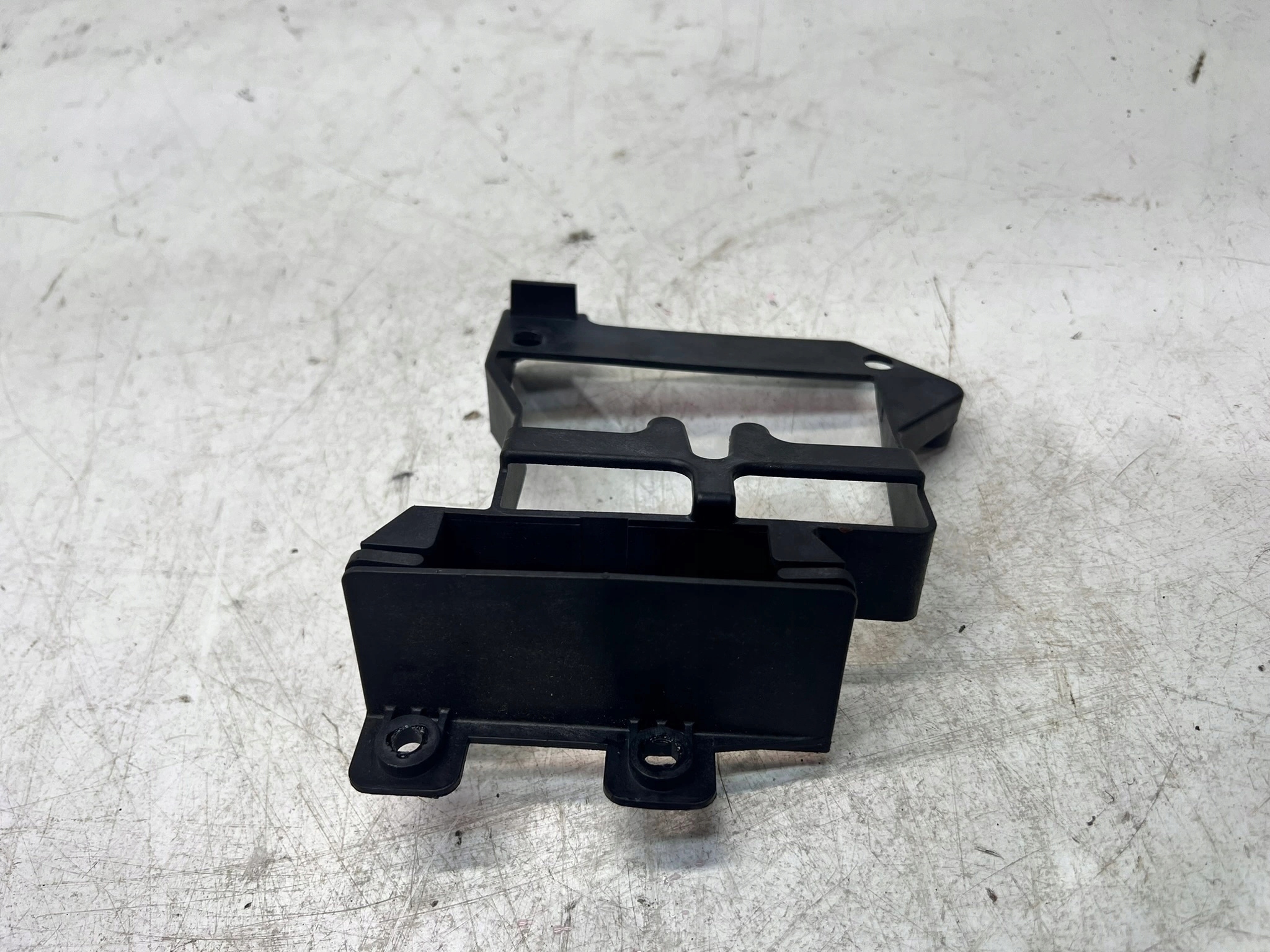 bracket holder STEROWNIKA AUDI A3 8P 8P2907348