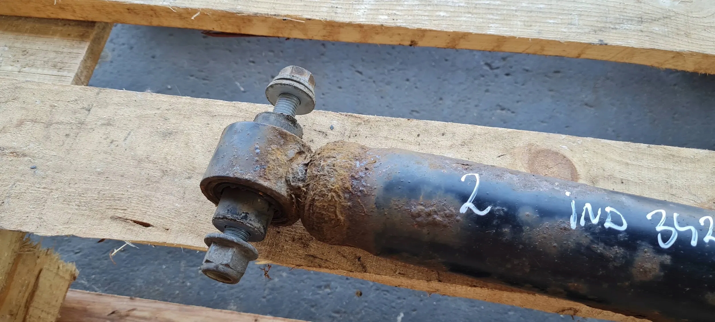 Q7 4M II shock absorber rear left right 4M0513035Q
