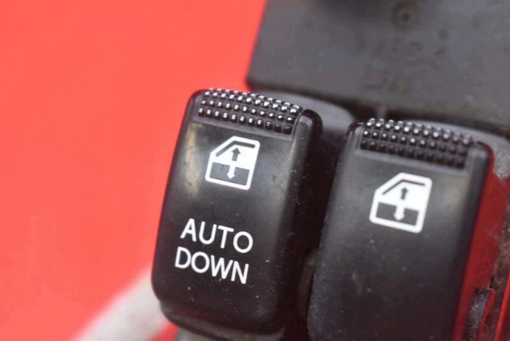control panel of the window EU HYUNDAI TUCSON 1 and 04-10