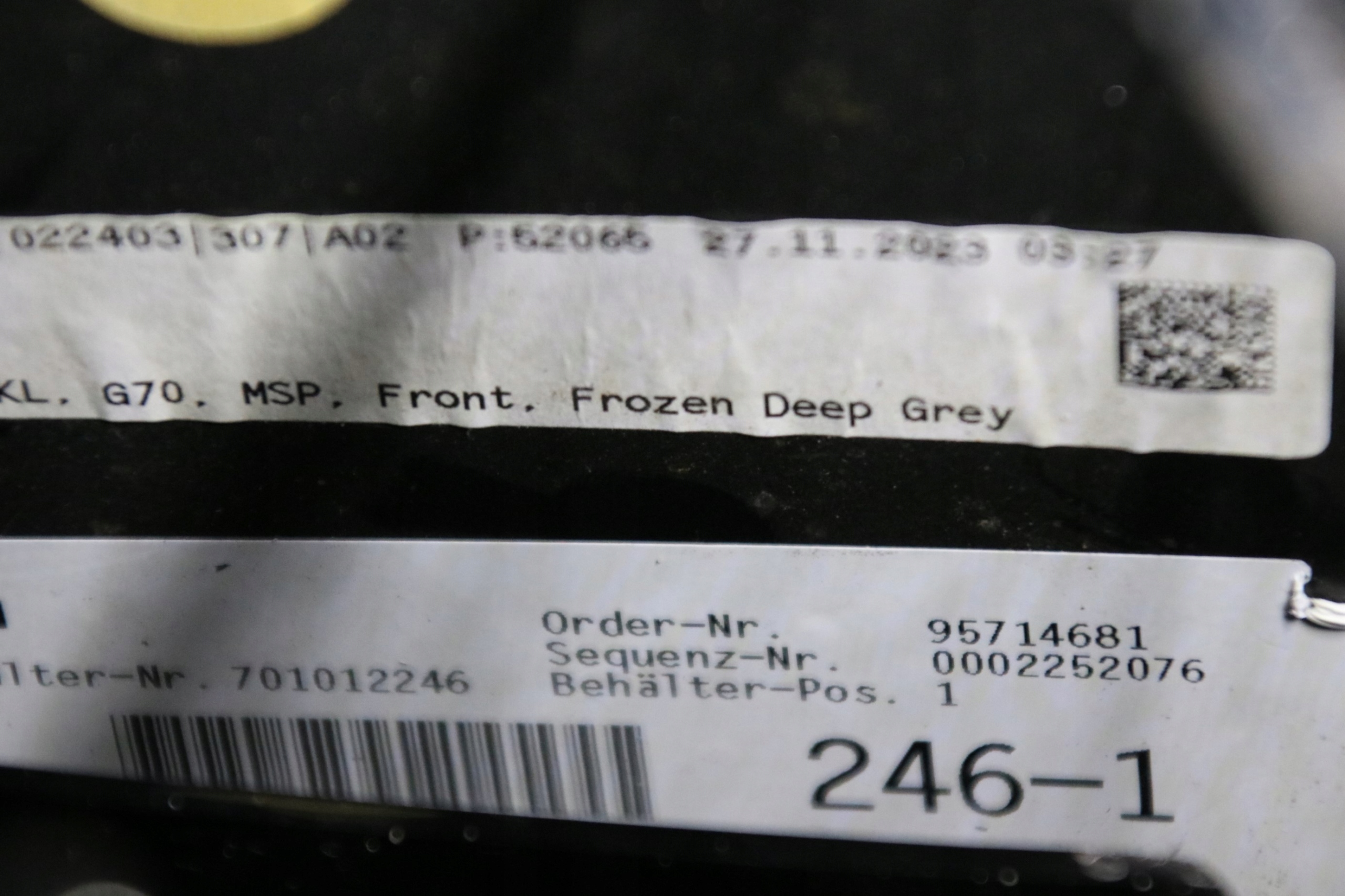 BMW 7 G70 i7 m-packet complete bumper front front C64 FROZEN DEEP GREY
