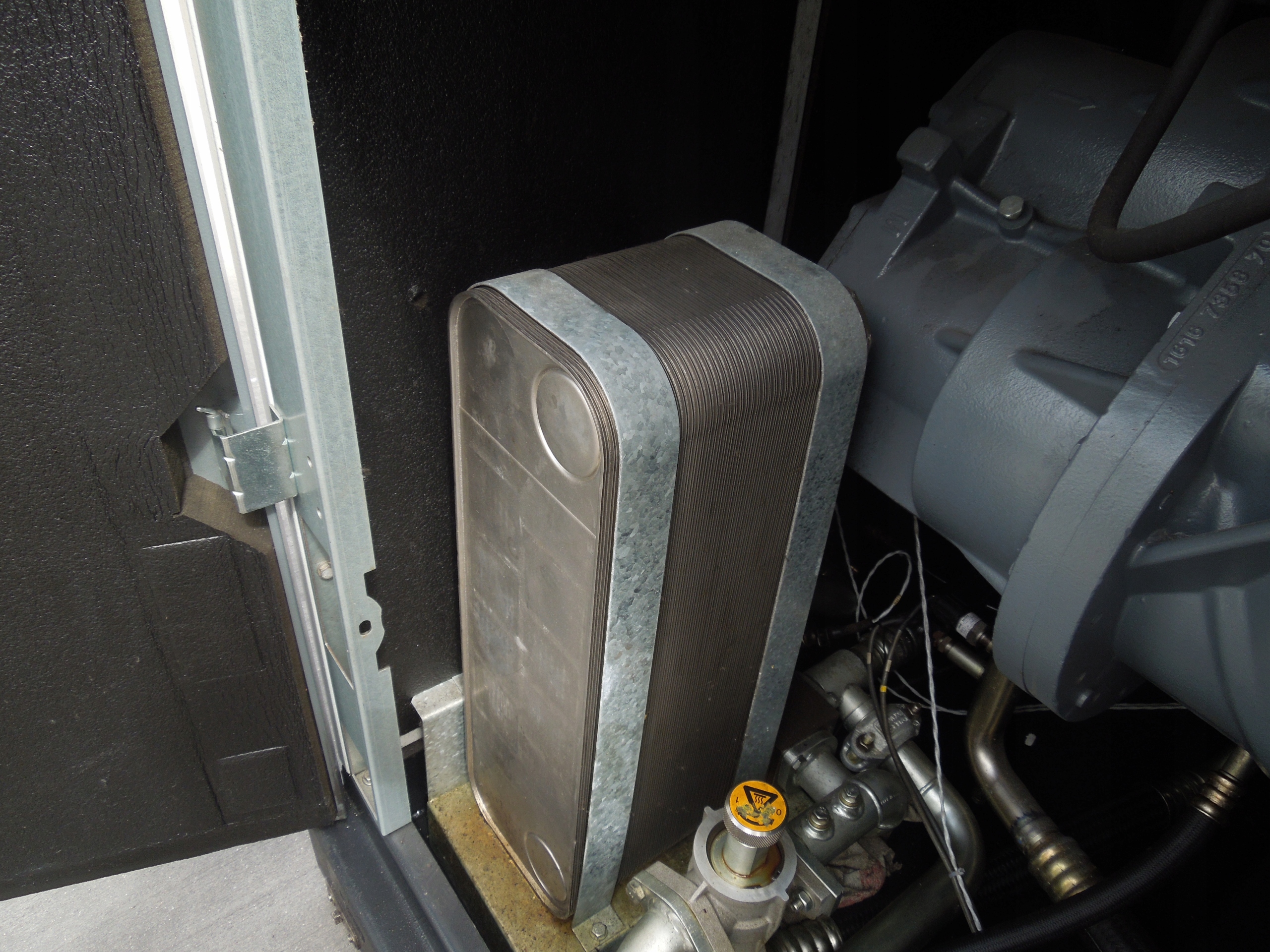 SPRĘŻARKA ŚRUBOWA ATLAS COPCO GA110VSD 120Kw 2011r Model GA110