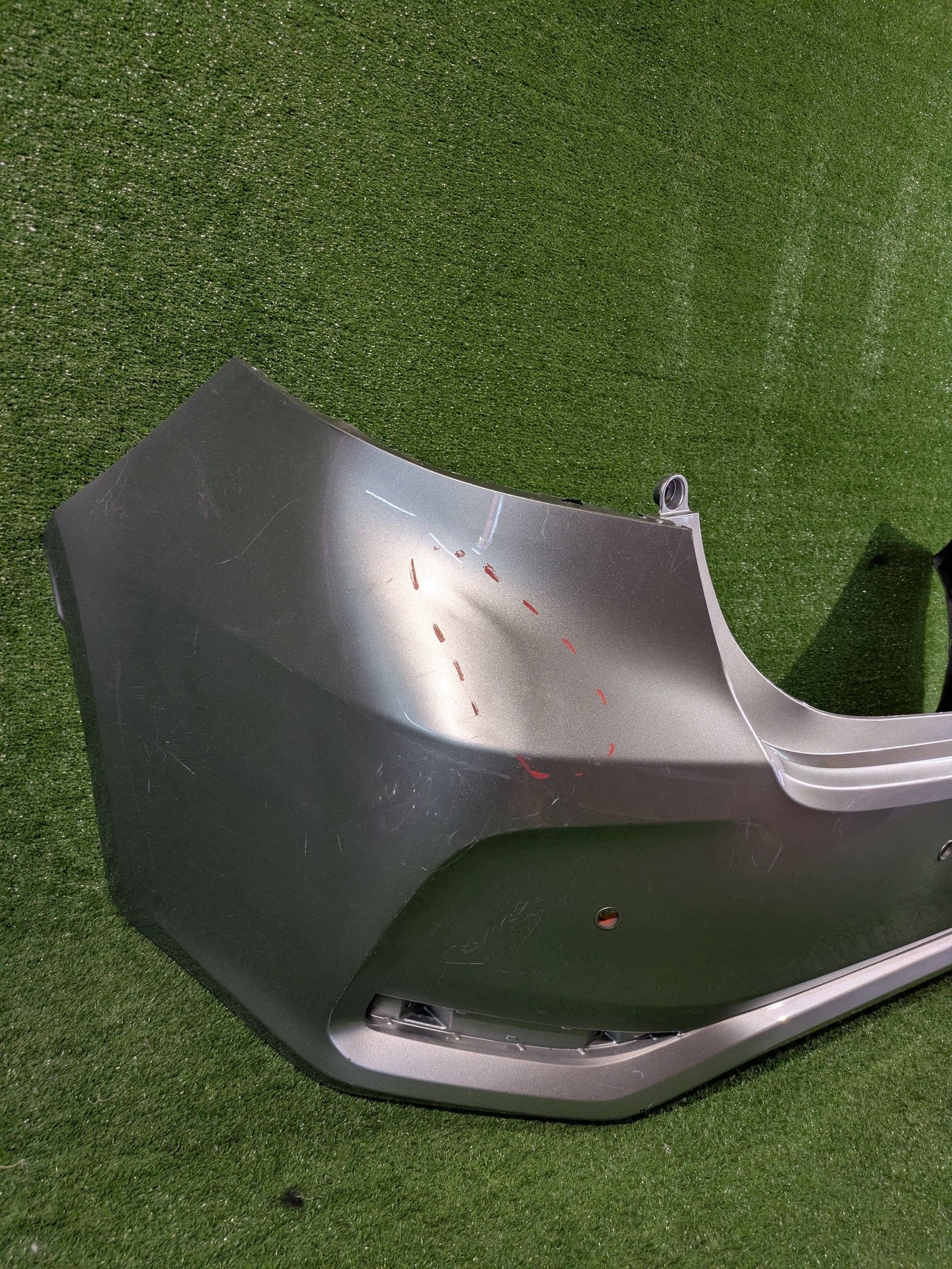 lökhárító hátsó hátsó TOYOTA COROLLA E21 szedán PDC NR.Z9323