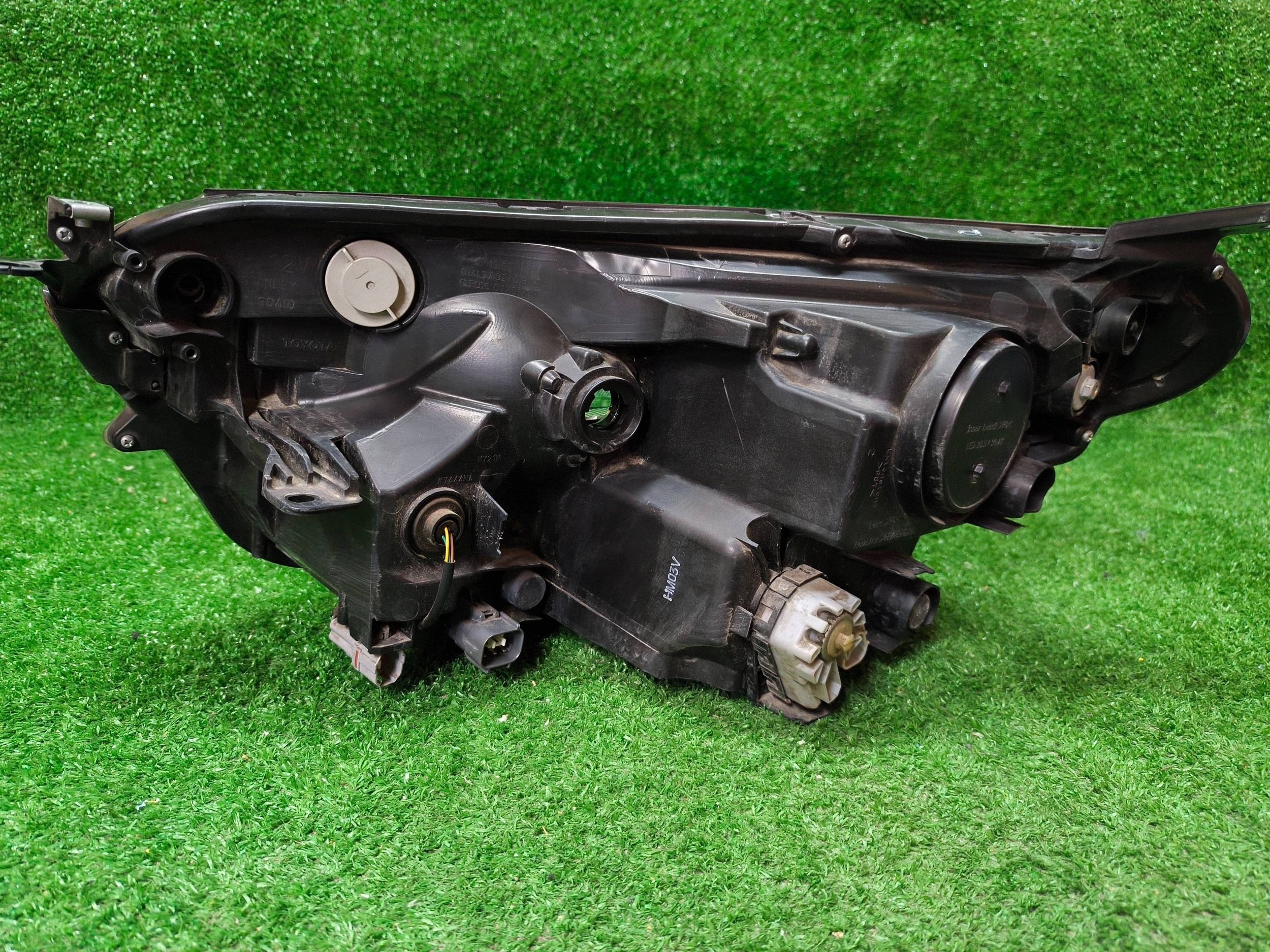 REFLEKTOR right front TOYOTA RAV4 IV 15- LIFT FULL LED NR.1607