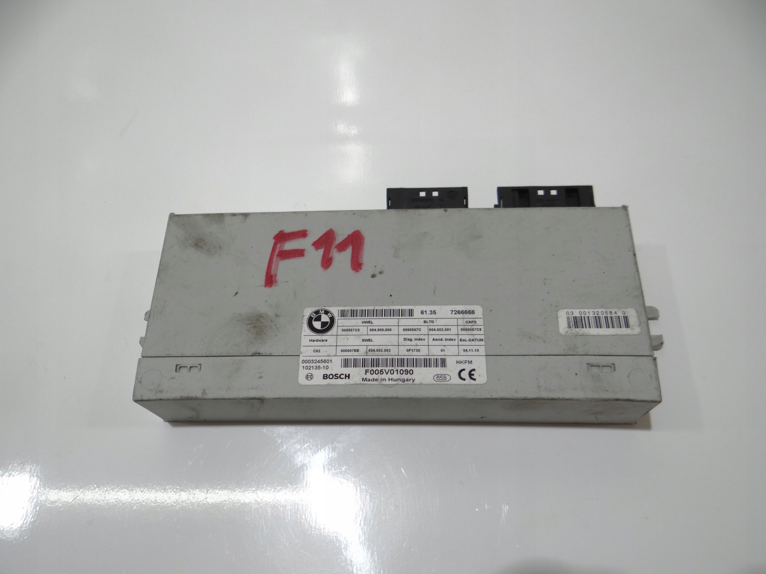control unit bonnet boot BMW F11 7266666