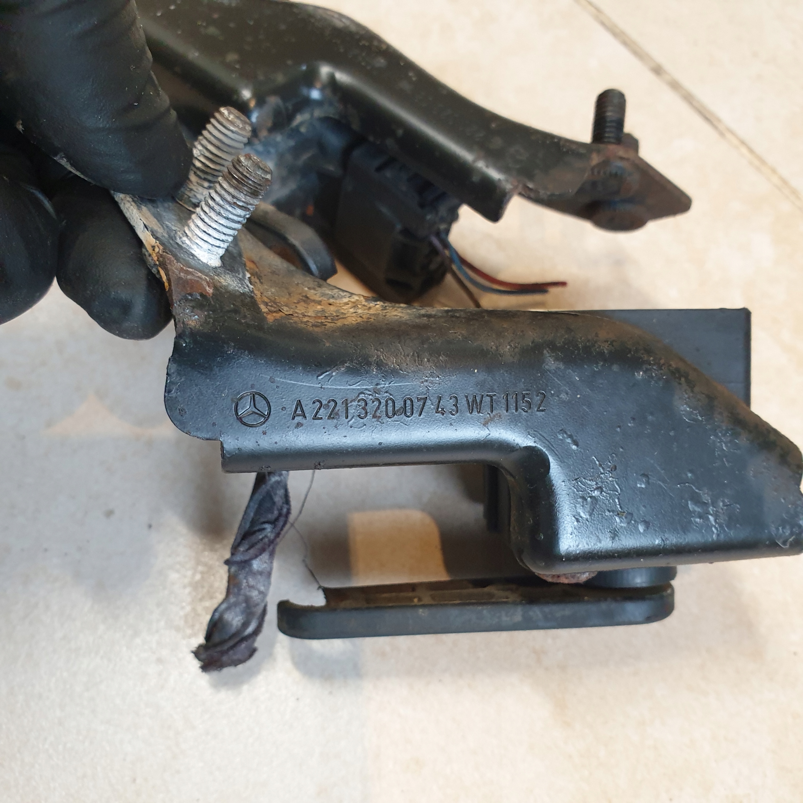sensor POZIOMOWANIA console rear part MERCEDES S W221 OE EU