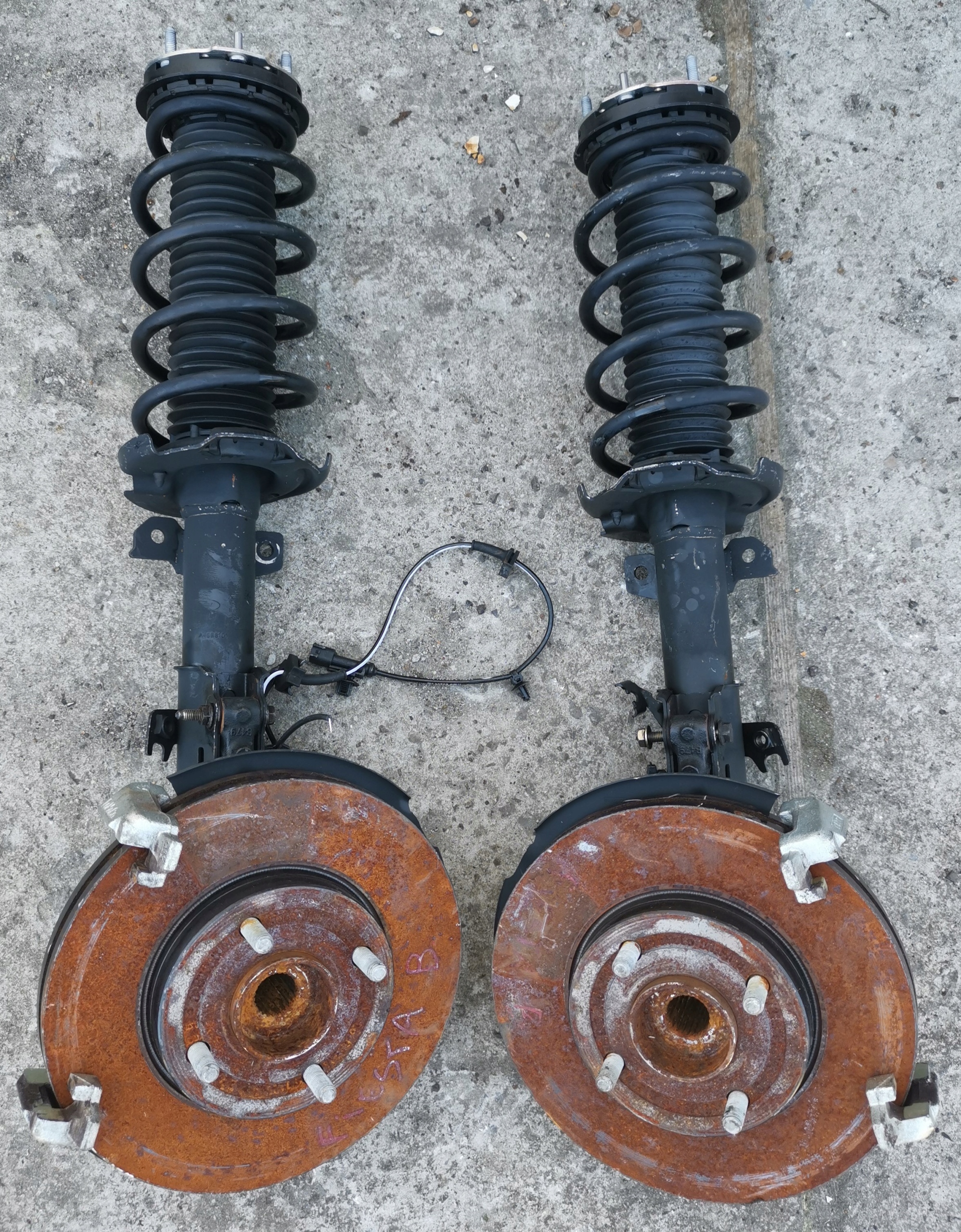 shock absorber right swing right FORD FIESTA MK8