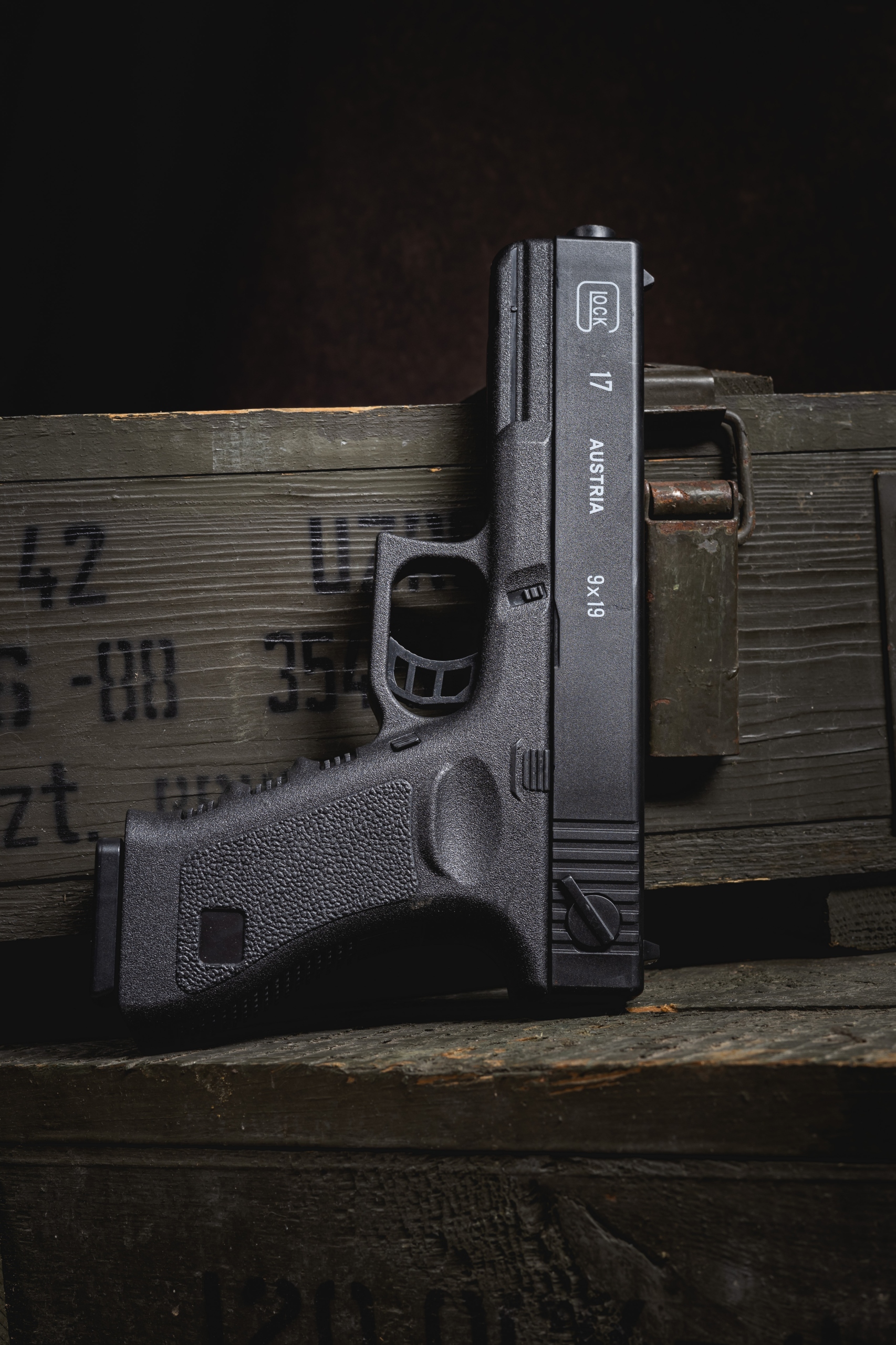 PISTOLET METALOWY NA KULKI GLOCK ASG IMITACJA BRONI NA KULKI 6MM REPLIKA Materiał metal plastik