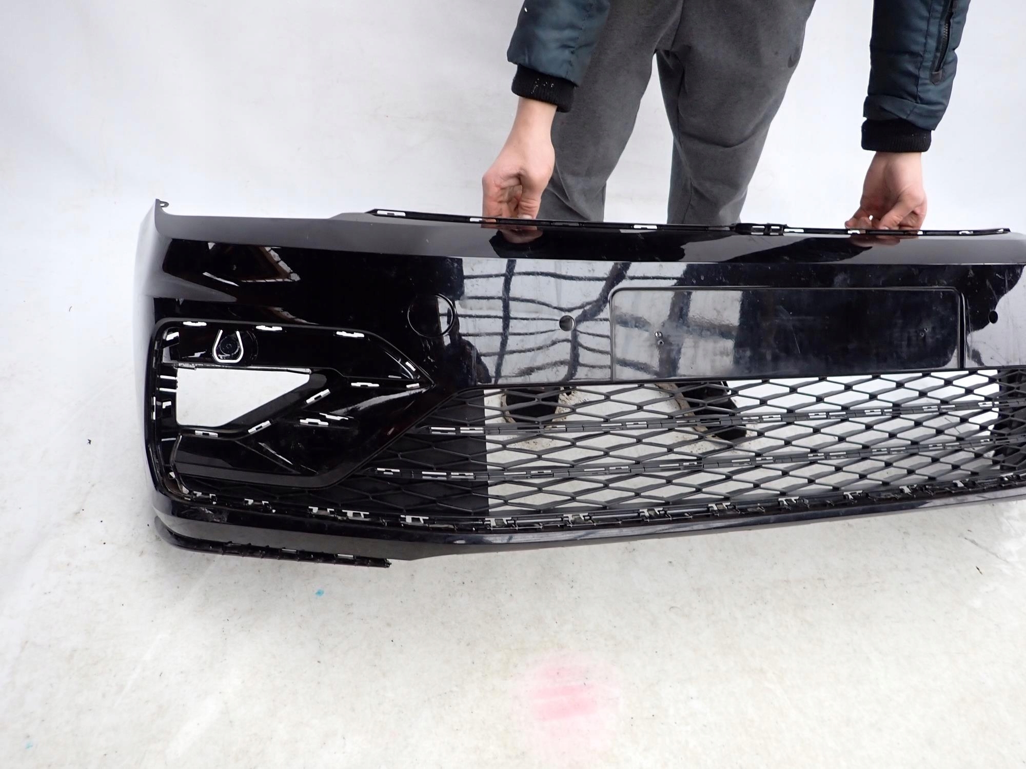 VW TOURAN II 2 R-LINE 15-> bumper front front PDC