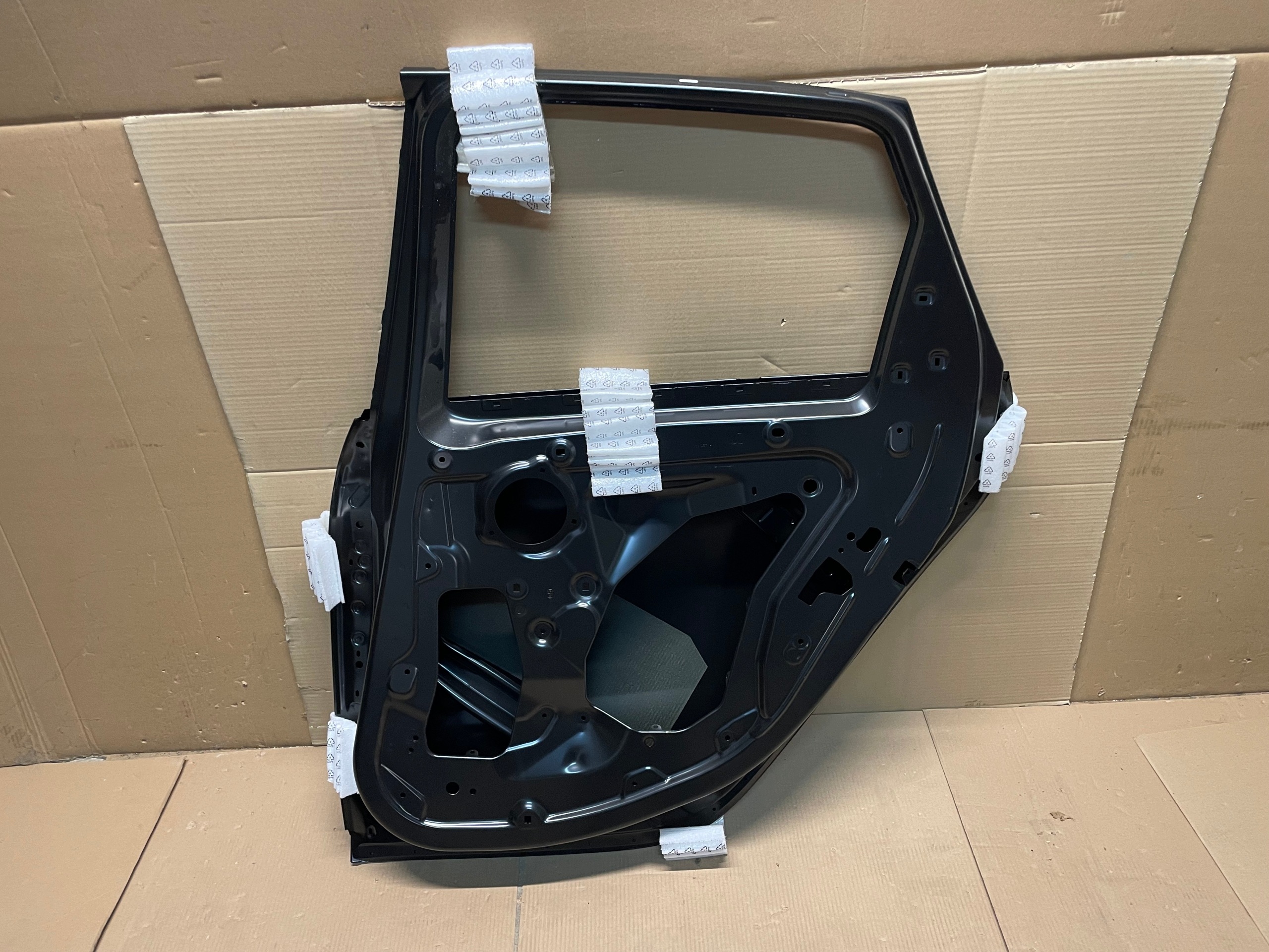 door rear part right BMW 2 F45 original new