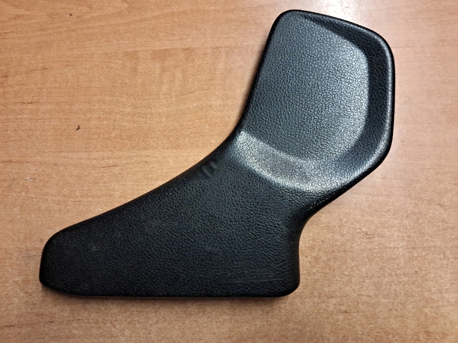 Blende Abdeckung schwarze links SITZ MERCEDES W123 1239180330