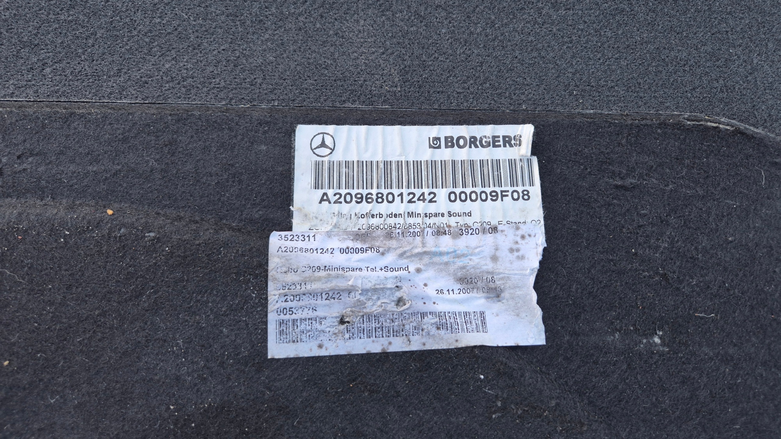 mats floor boot 2096801242 MERCEDES CLK W209