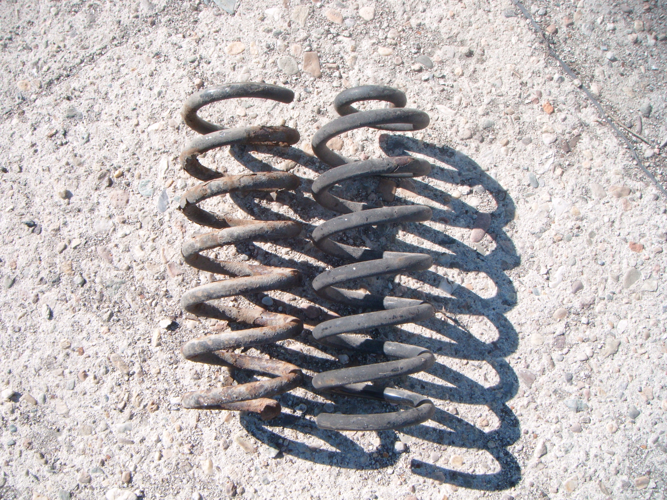 AUDI A8 D2 4 2 SPREZYNY TYL KOMPLET