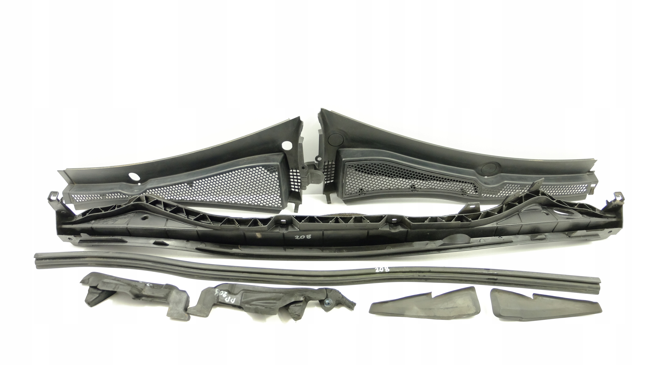 PEUGEOT 208 I PODSZYBIE