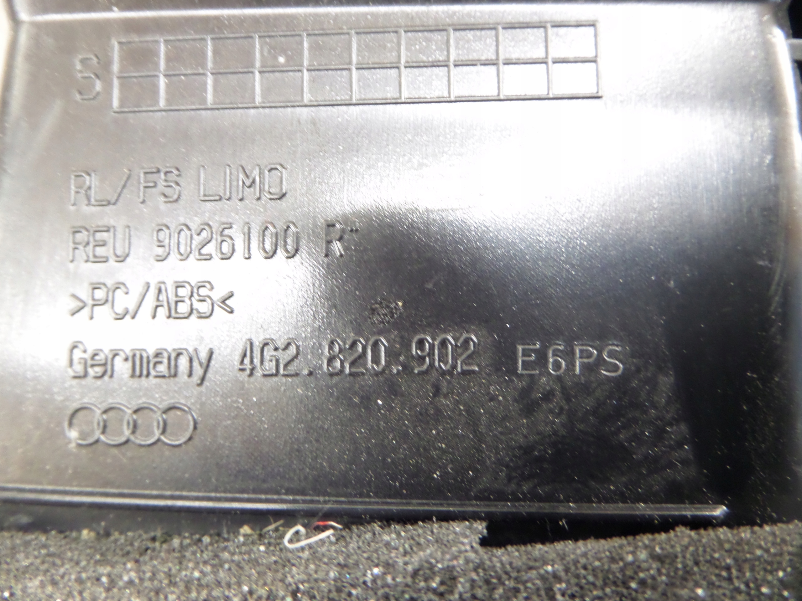 grid air conditioning devices front front right AUDI RS6 C7 4G 4G2820902