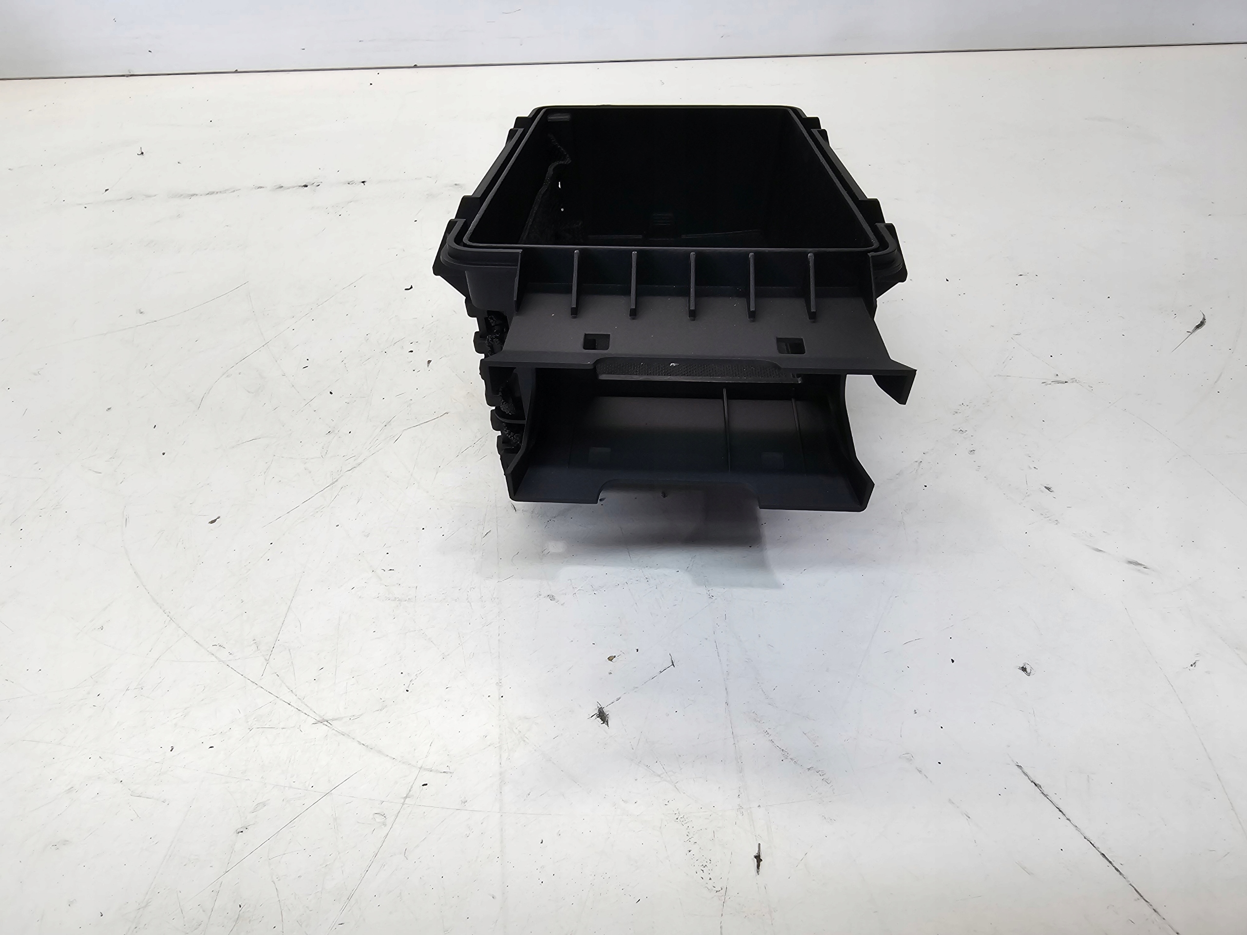 passenger compartment plato TUNELU AUDI A3 8V 8V0863300B