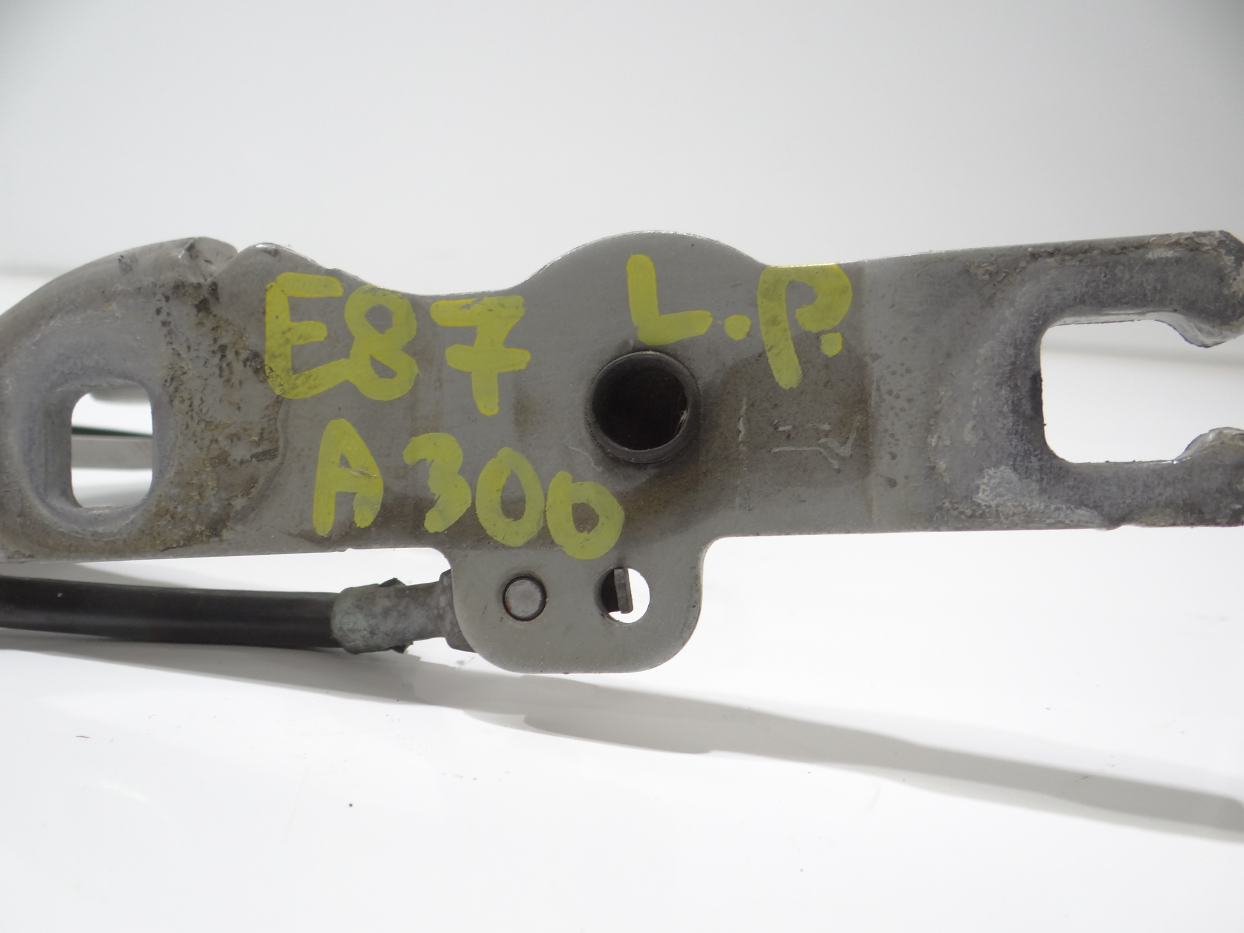 hinge bonnets left front BMW E87 7060559 A300