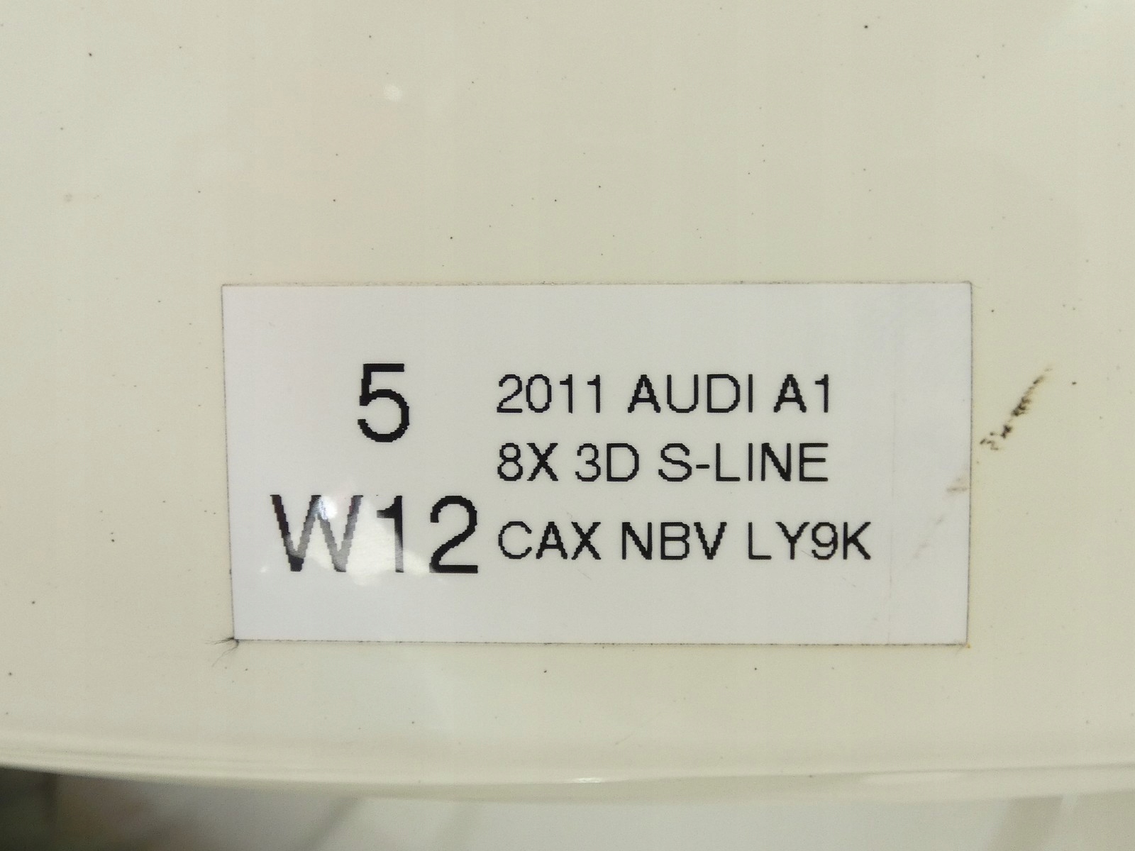 trunk door boot rear part rear Z window AUDI A1 8X 3D HATCHBACK KOD LY9K