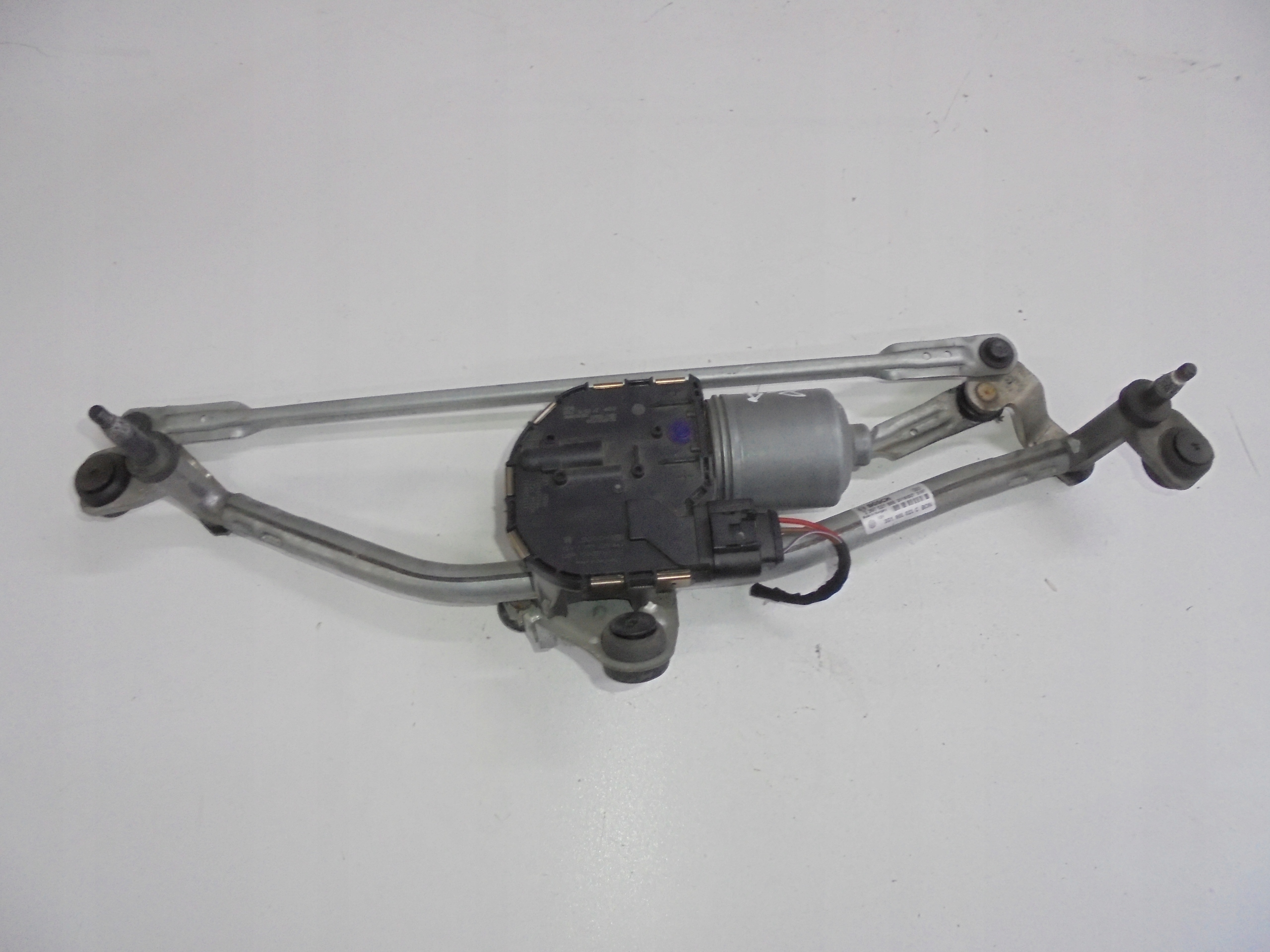 VW PASSAT B8 3G wiper mechanism front 14>