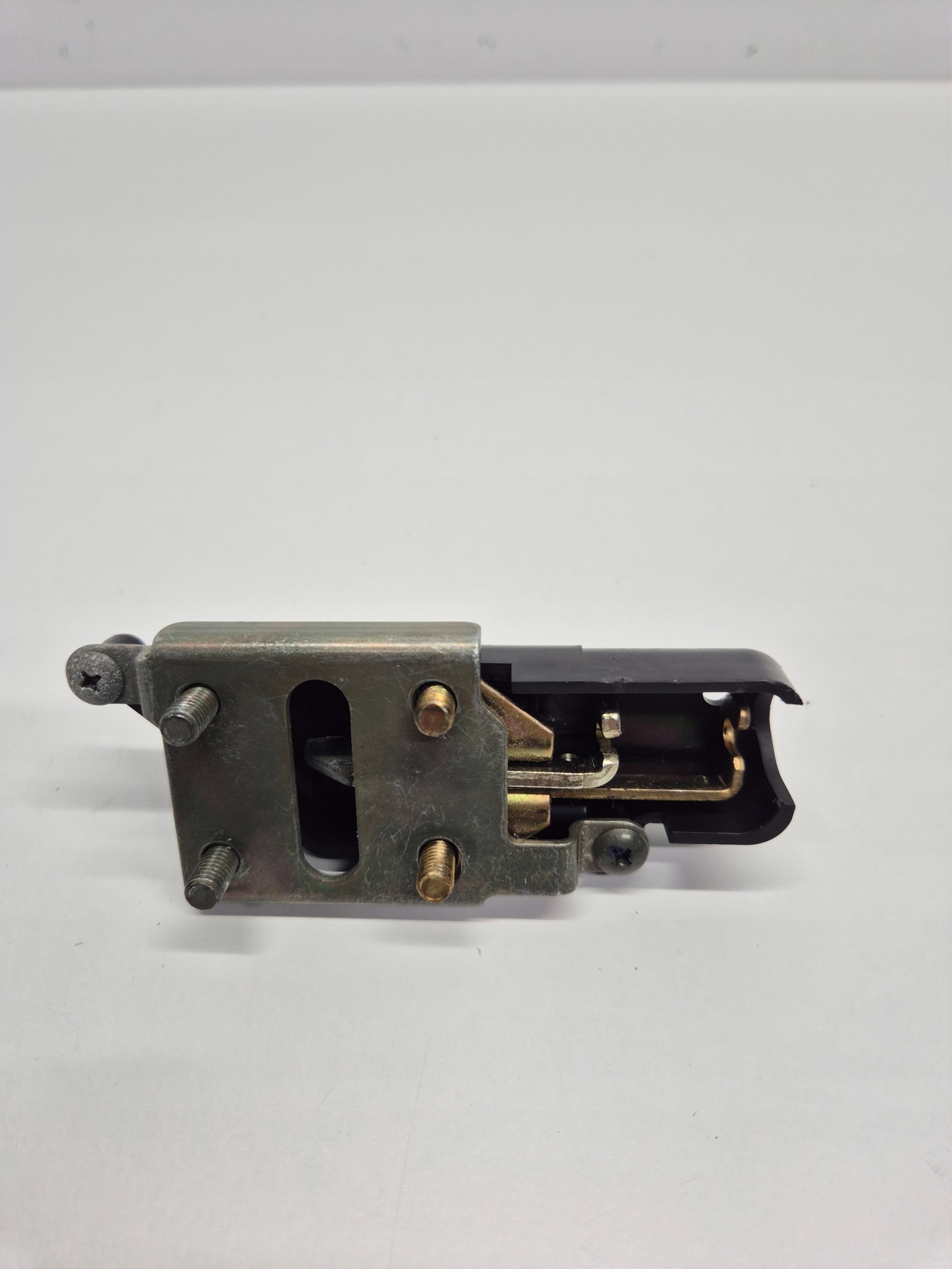 Yamaha YZF-R6 RJ03 (02) ZAMEK SIEDZENIA